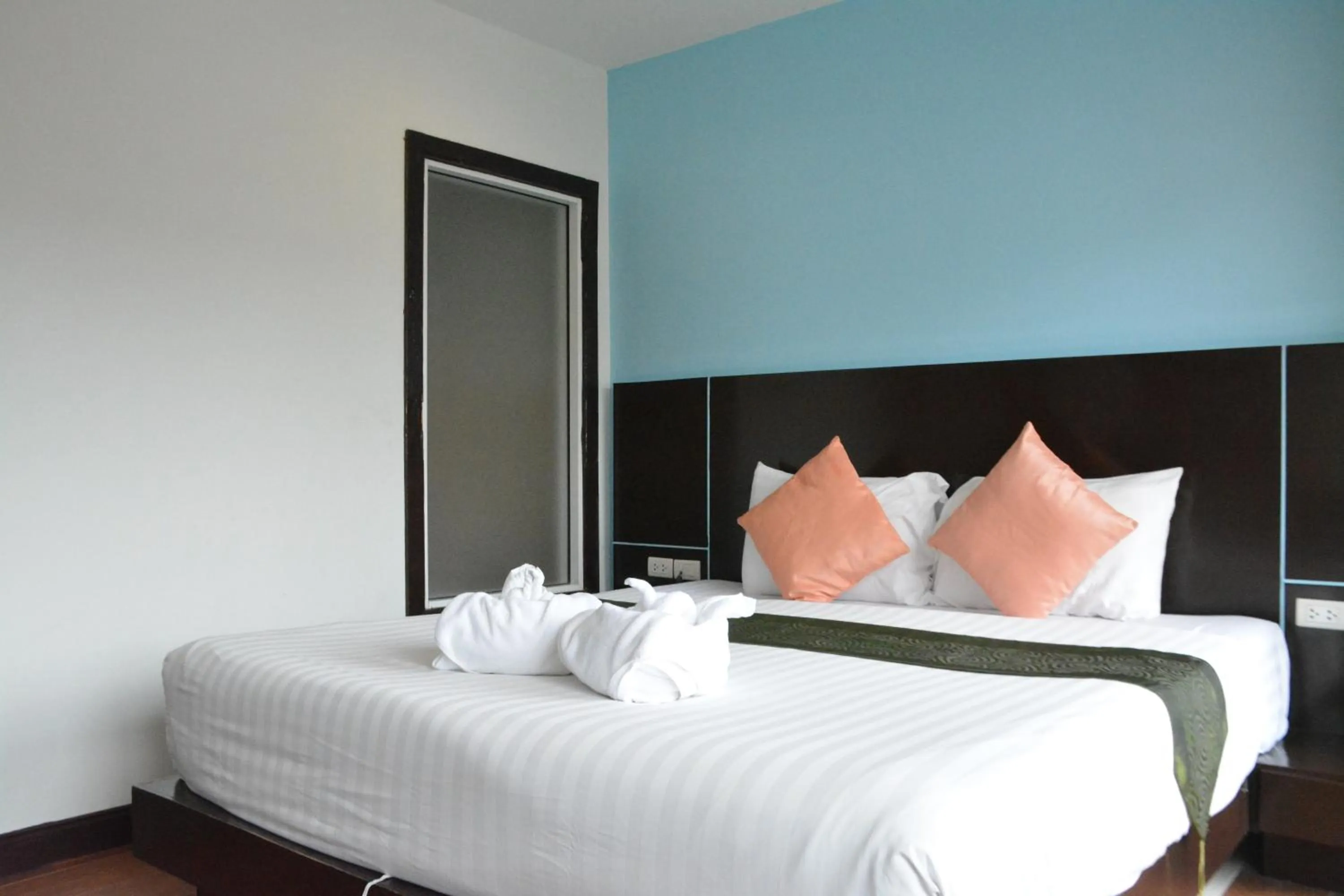 Bedroom, Bed in Zephyr Grand Hotel