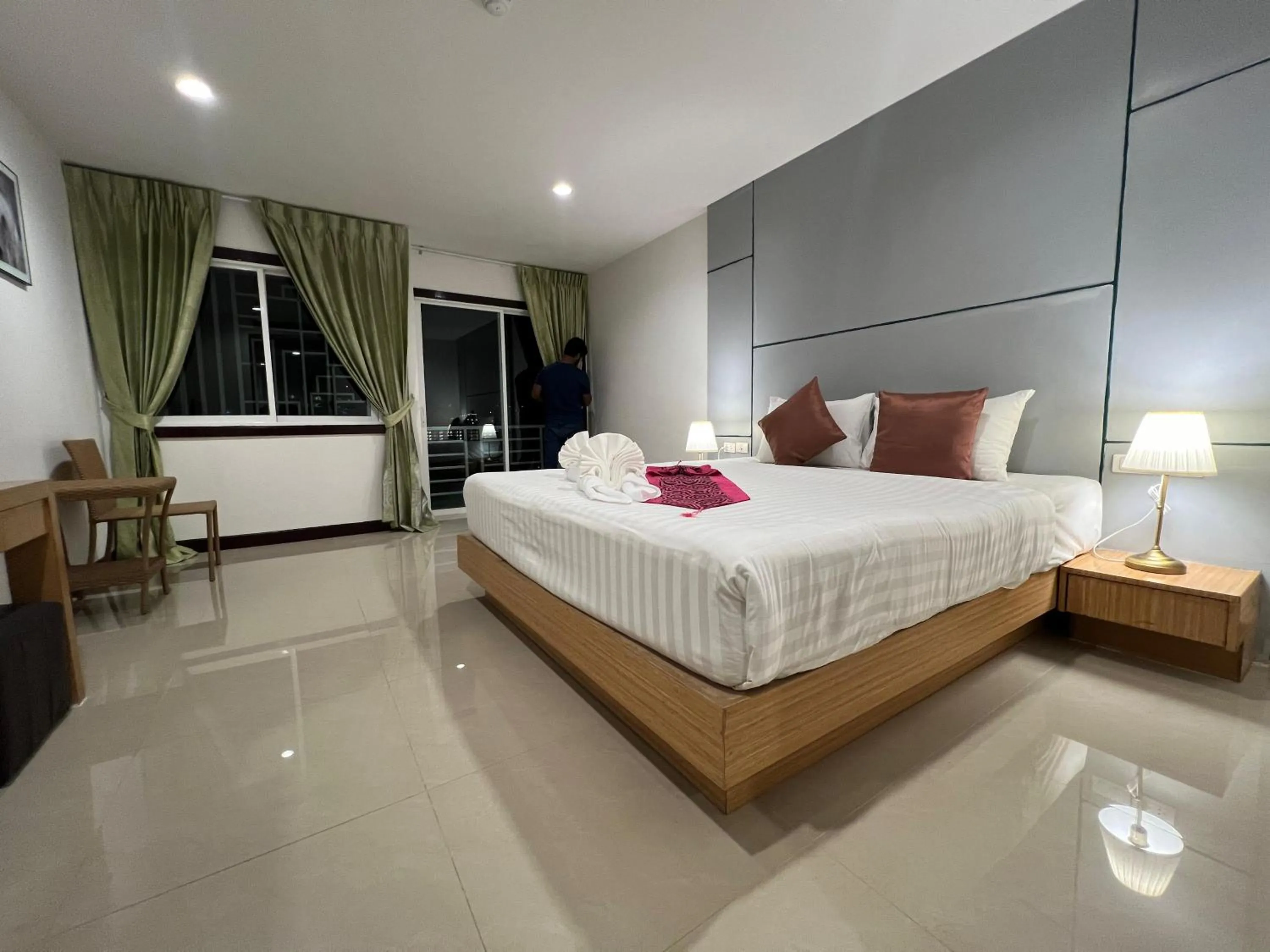 Photo of the whole room, Bed in Zephyr Grand Hotel