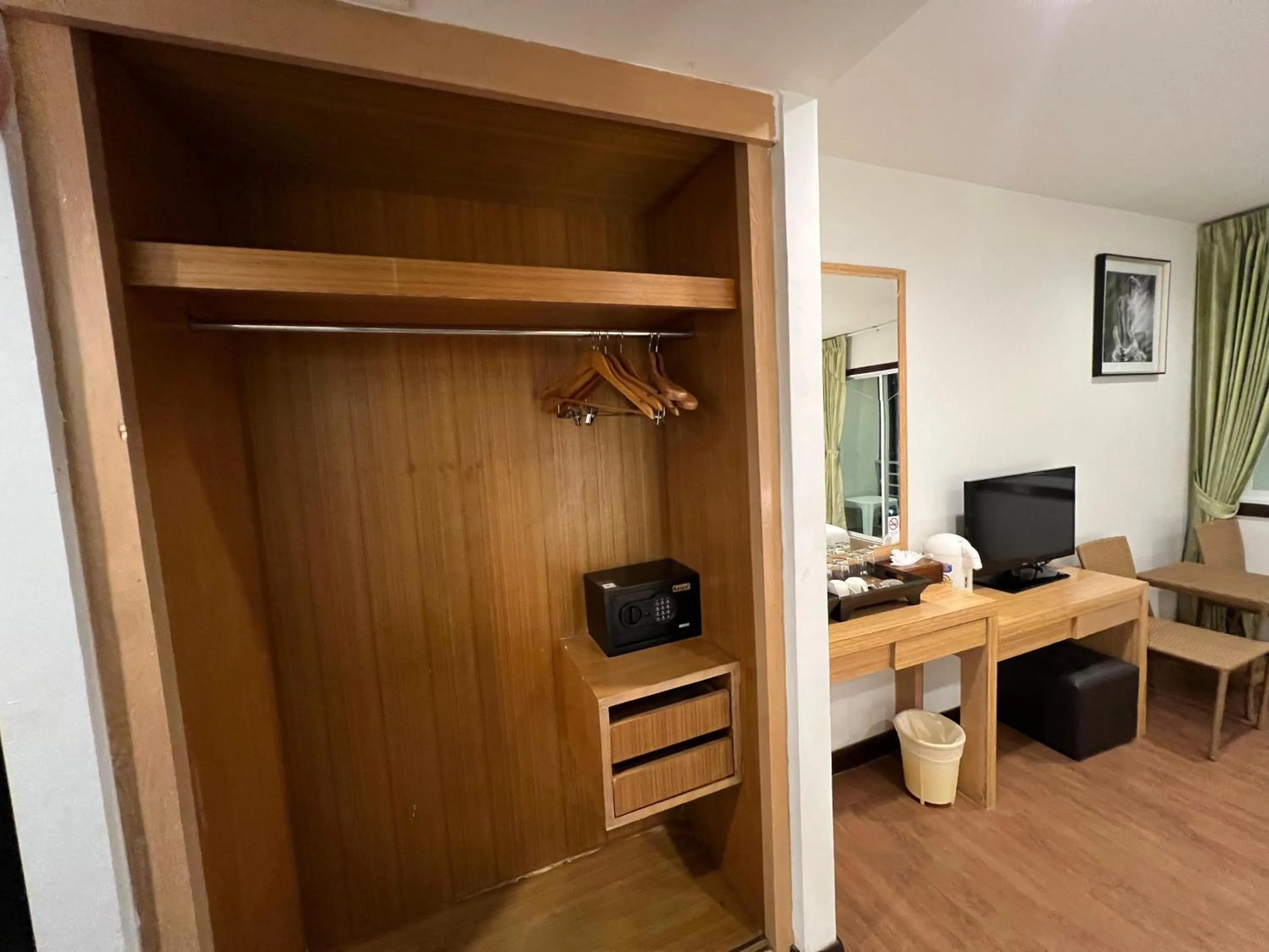 wardrobe in Zephyr Grand Hotel