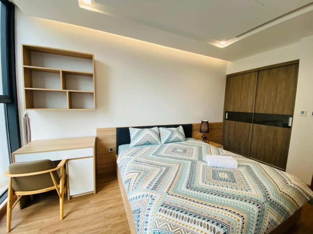 Bed in Vinhomes Metropolis Harmony Residence