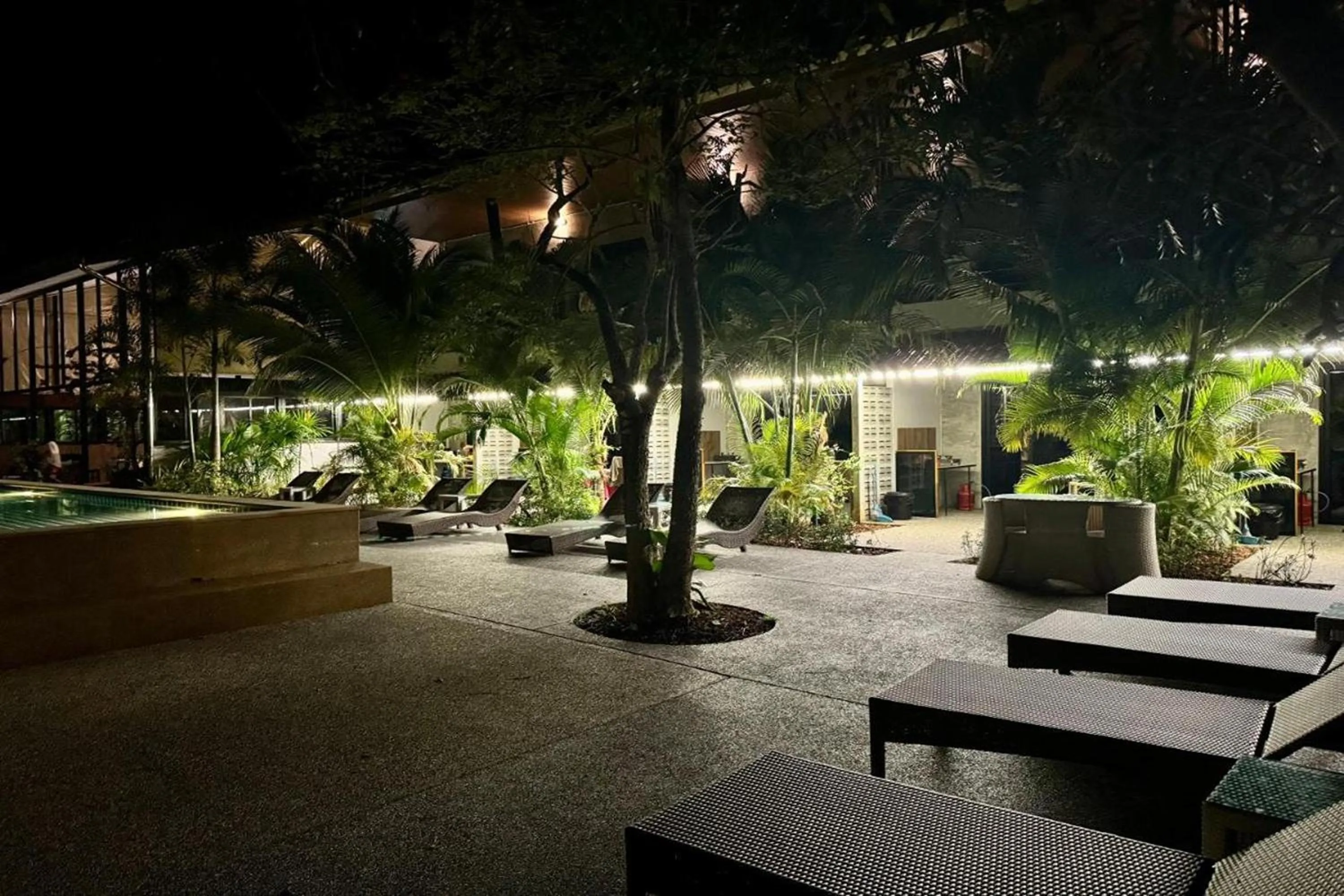 Swimming pool in Aonangstudio