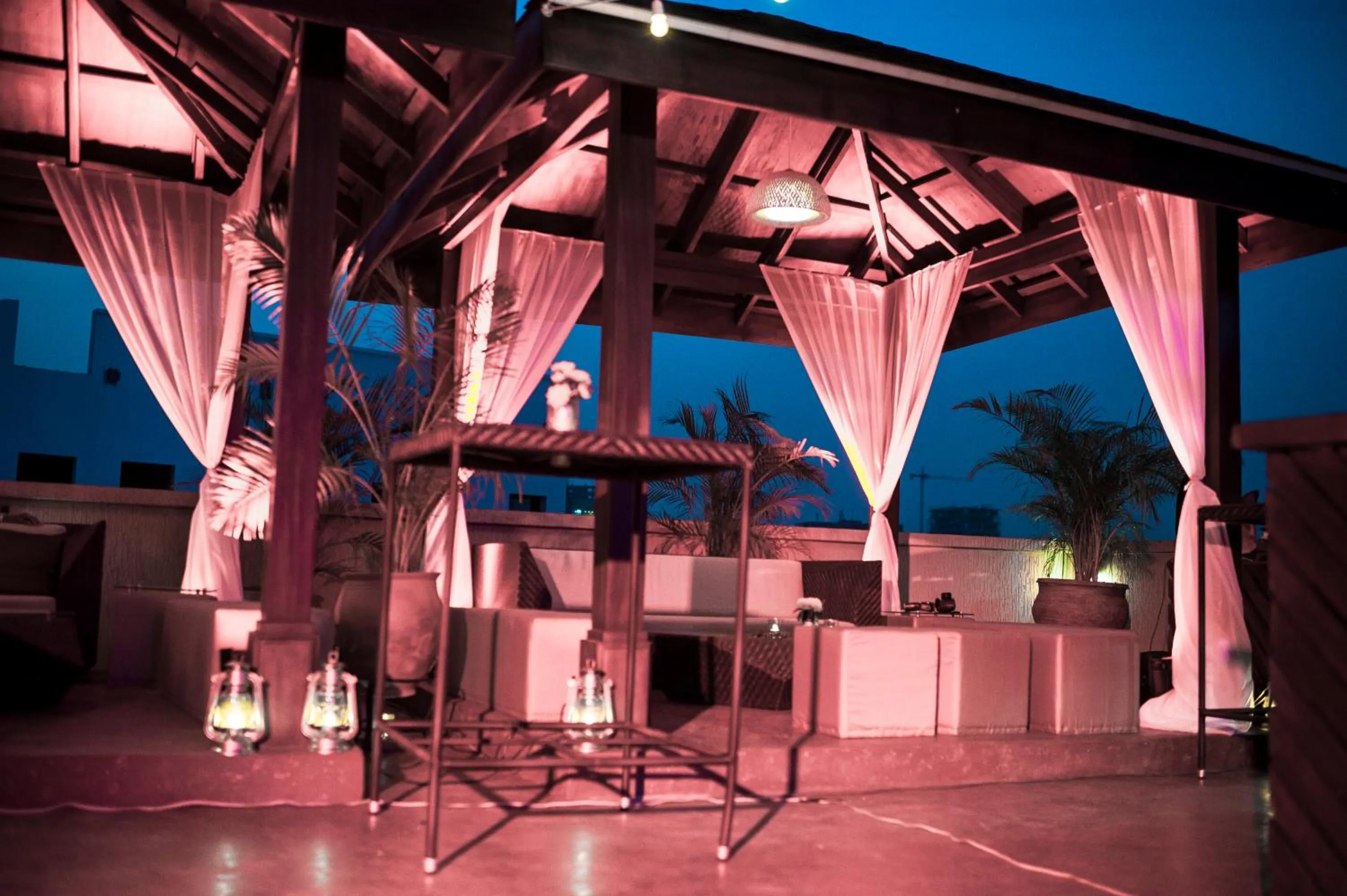 Patio in Tropical Enclave Hotel