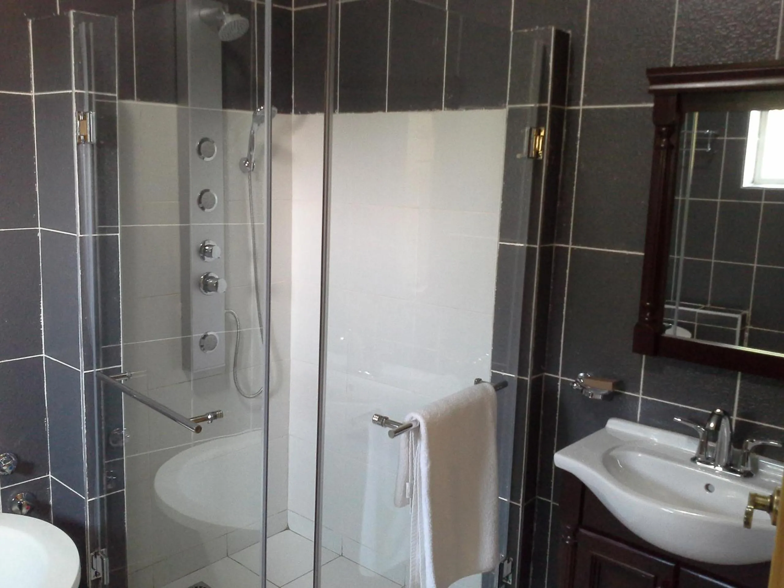 Bathroom in Tropical Enclave Hotel