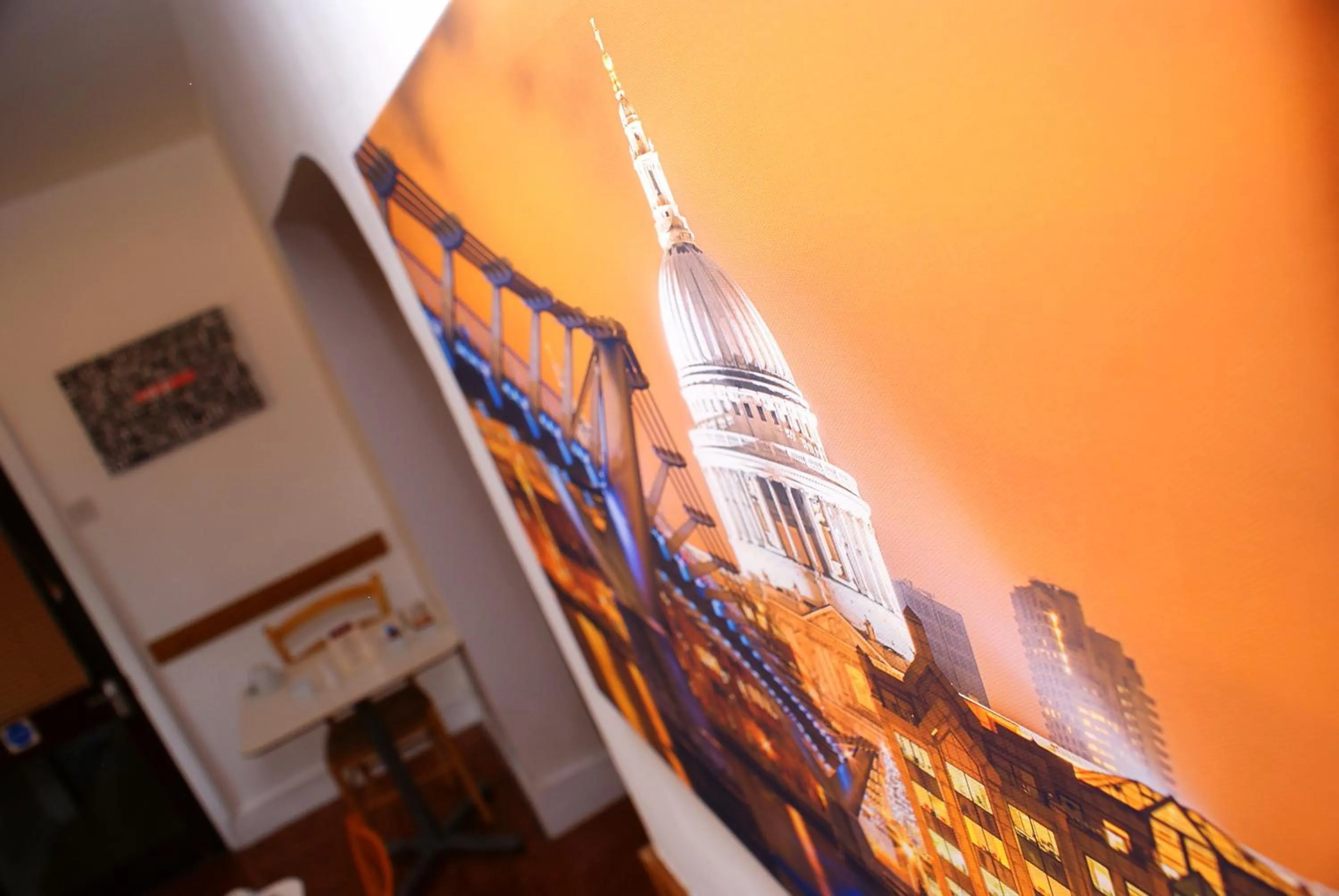 Restaurant/places to eat in The Hindes Hotel