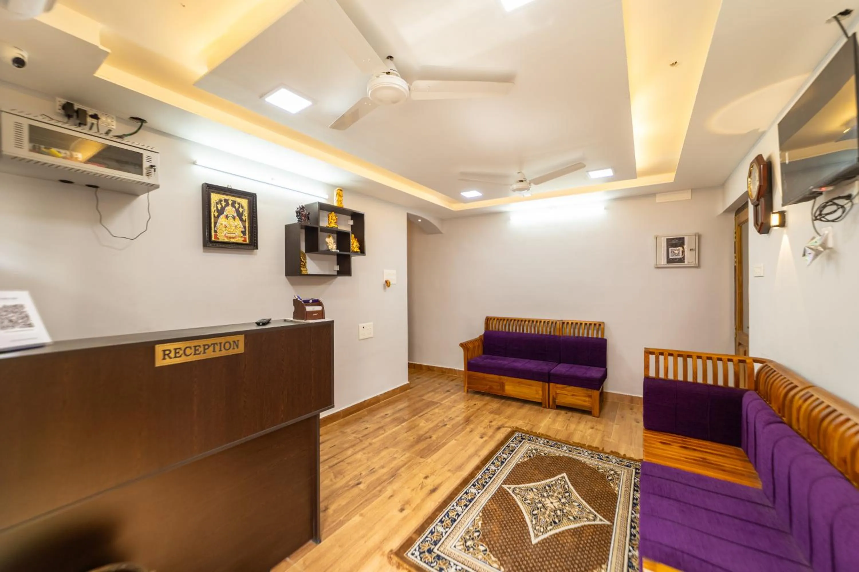 TV and multimedia in Lax Residency, White Town, Pondicherry