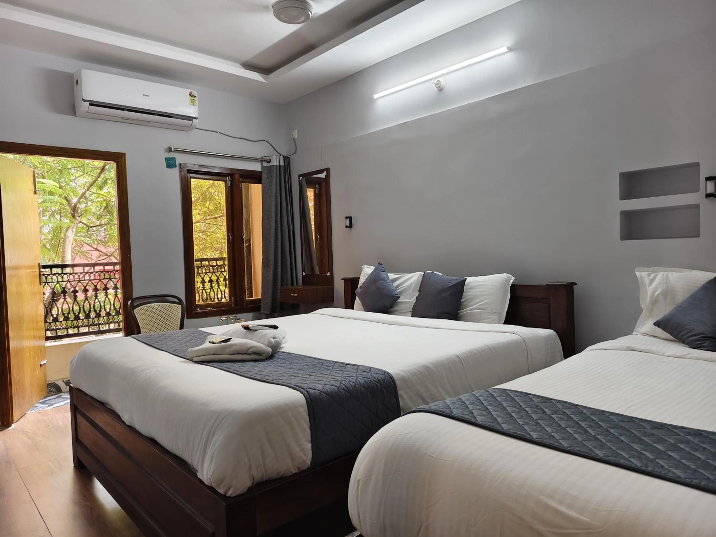 Bed in Lax Residency, White Town, Pondicherry