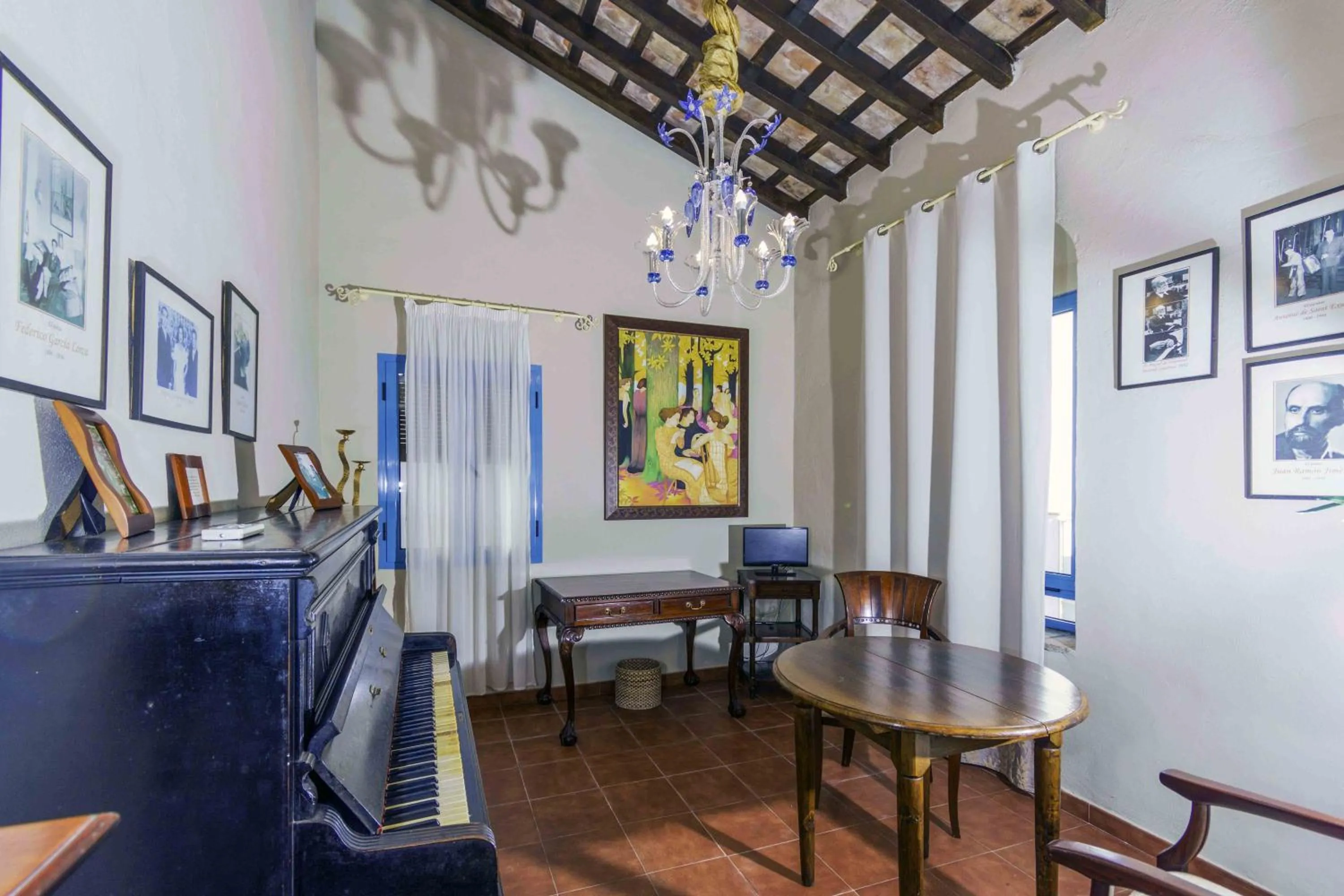 Seating area in Hotel Utopía