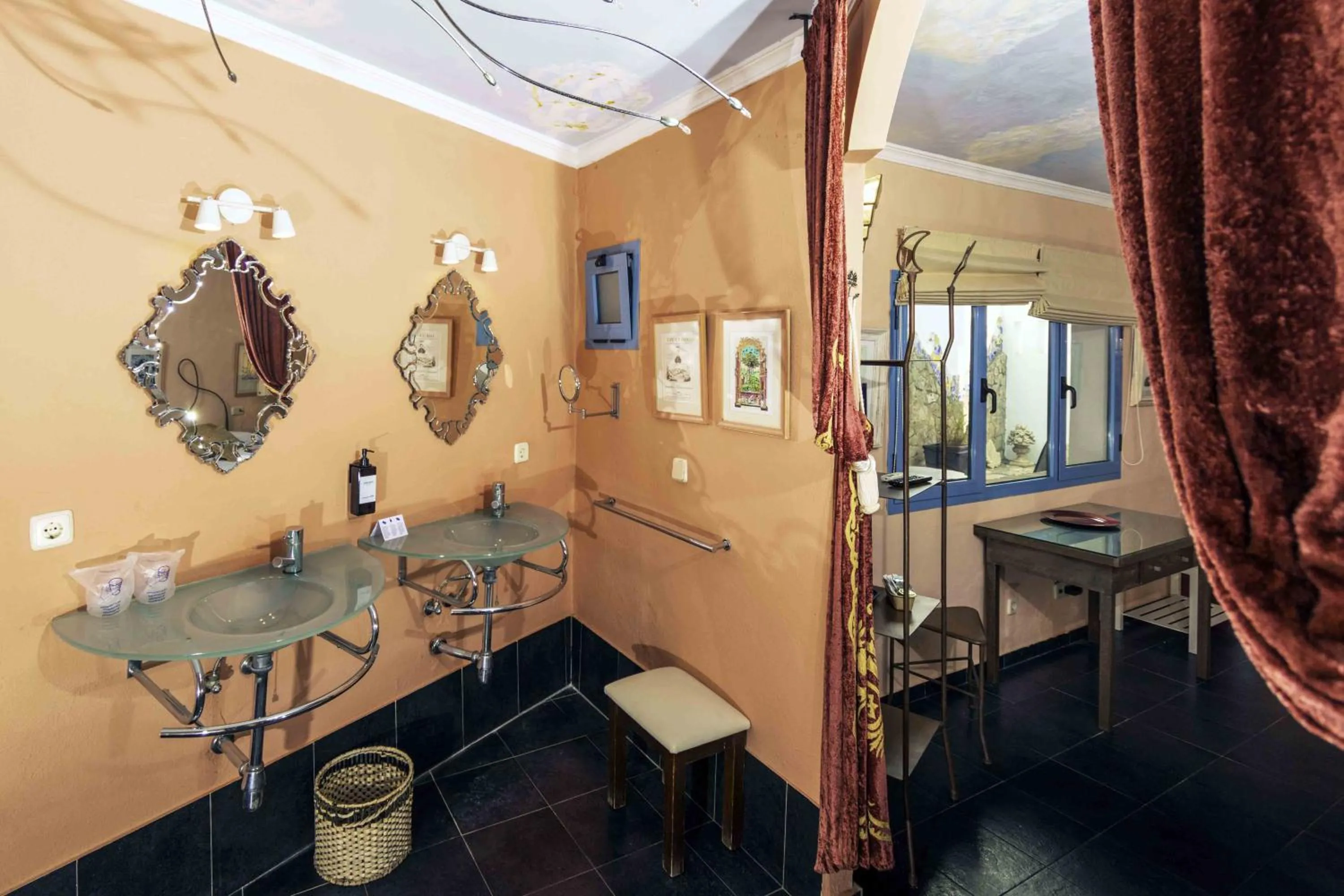 Bathroom in Hotel Utopía