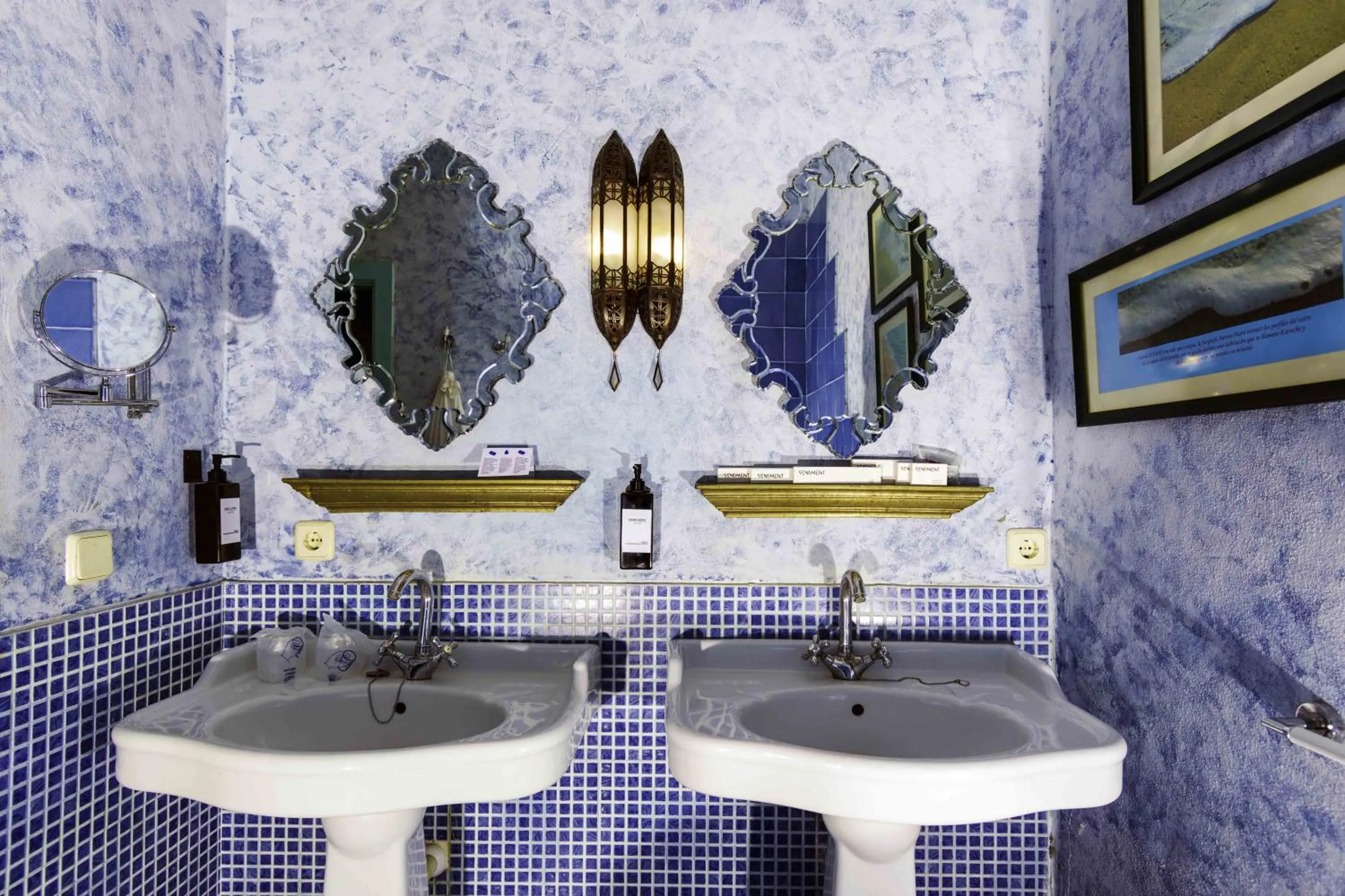 Bathroom in Hotel Utopía