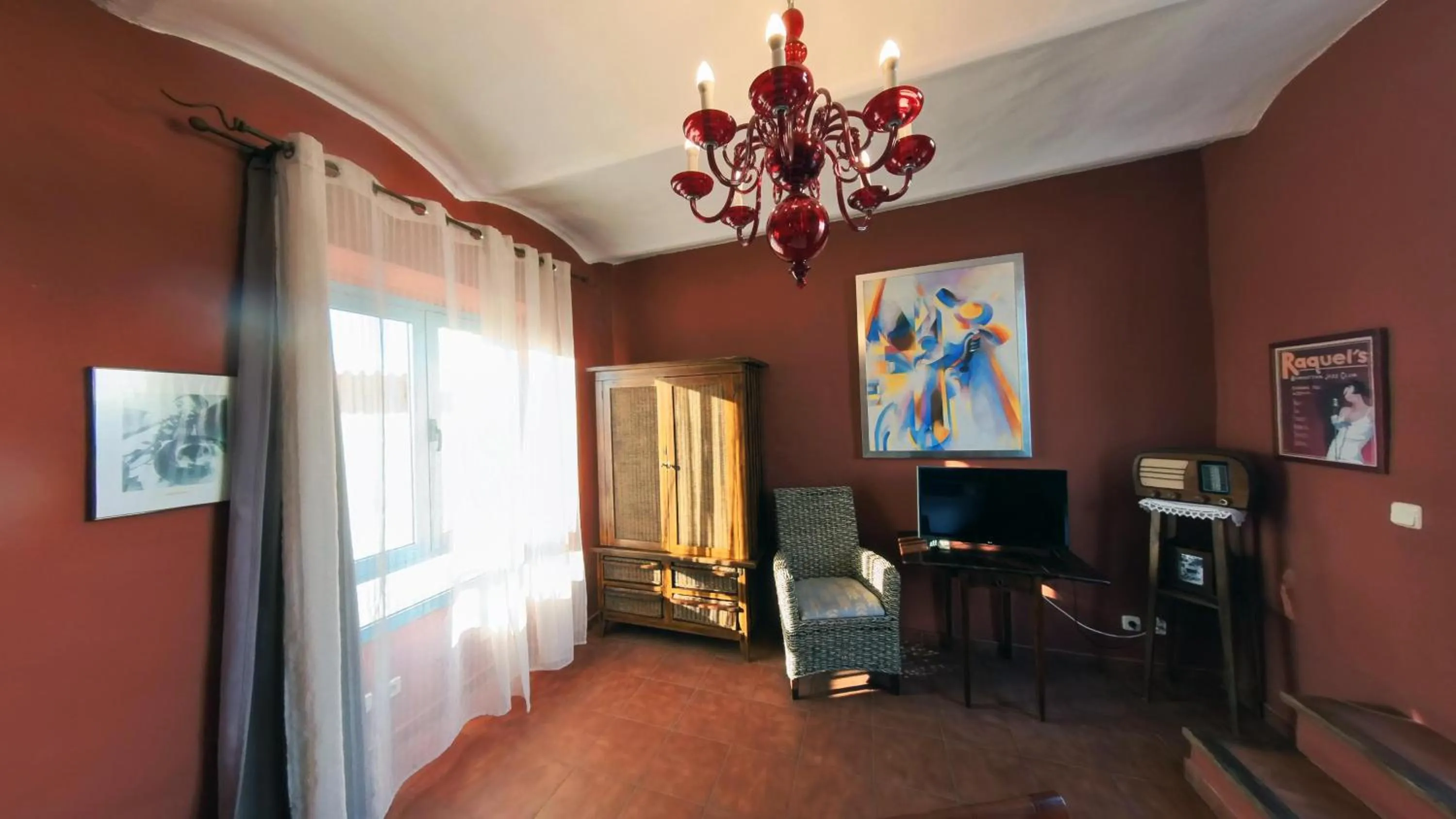 Photo of the whole room in Hotel Utopía