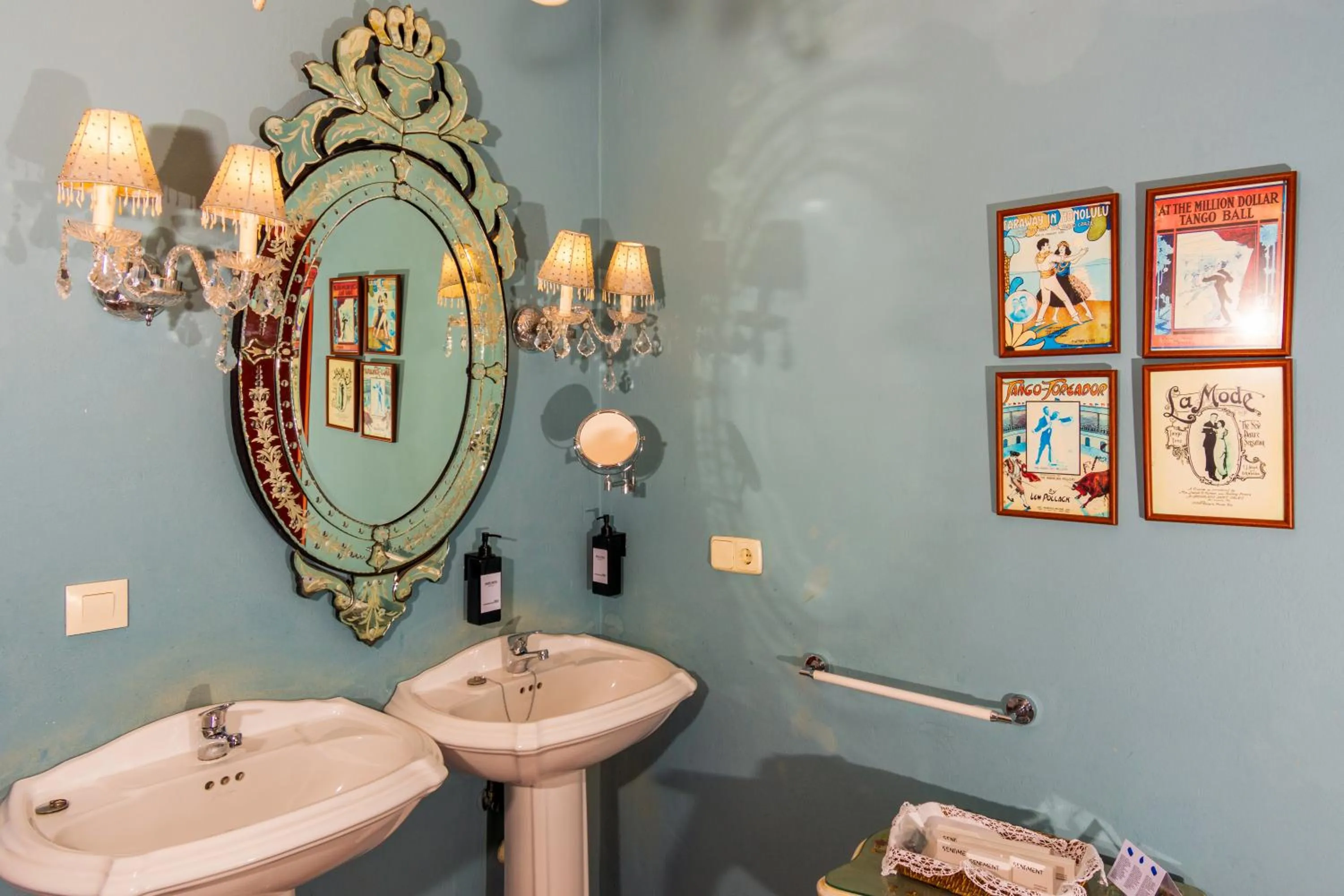 Bathroom in Hotel Utopía