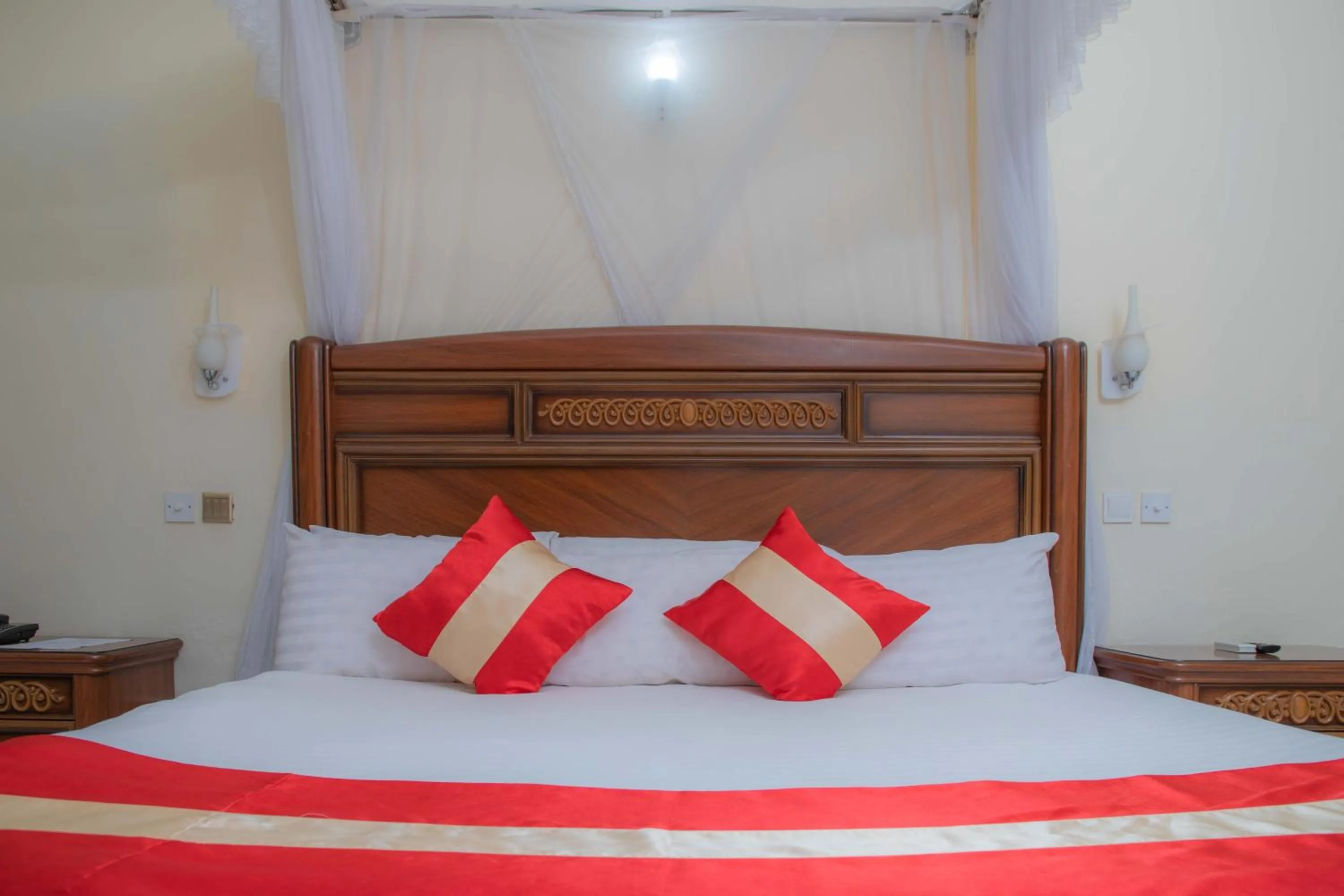 Bed in Miika Eco Resort Hotel