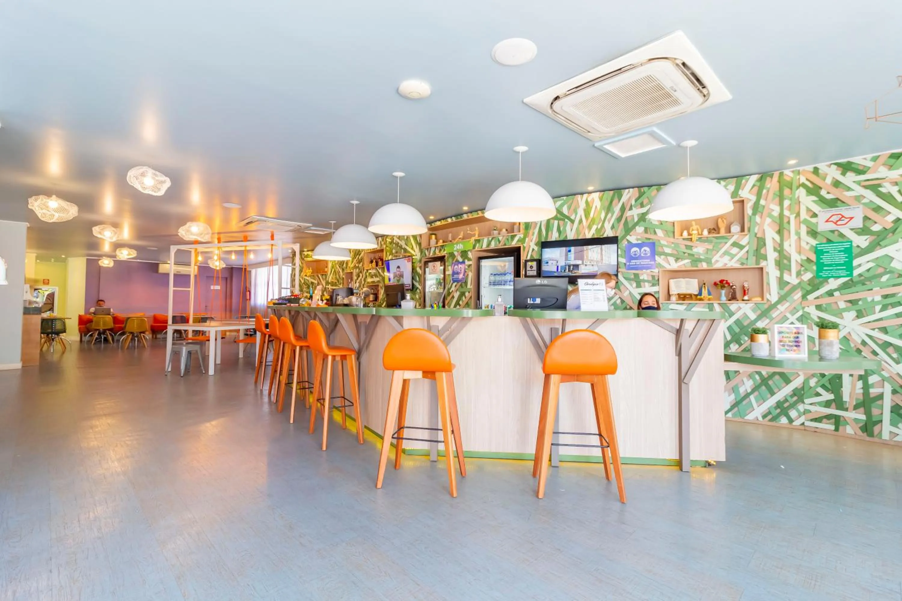 Lobby or reception in Hotel Dan Inn São Carlos By Nacional Inn