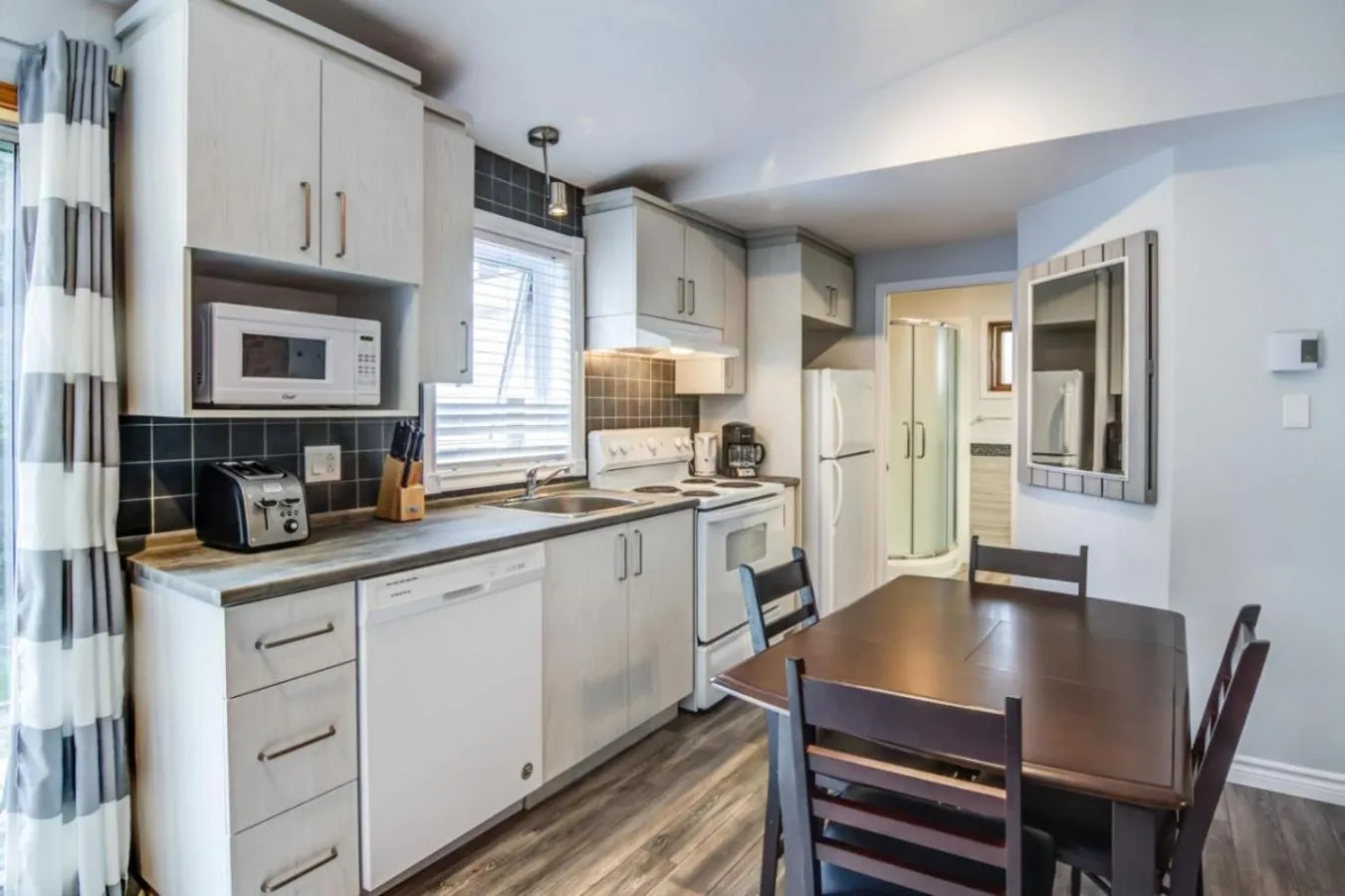 Kitchen or kitchenette in Maison du matelot