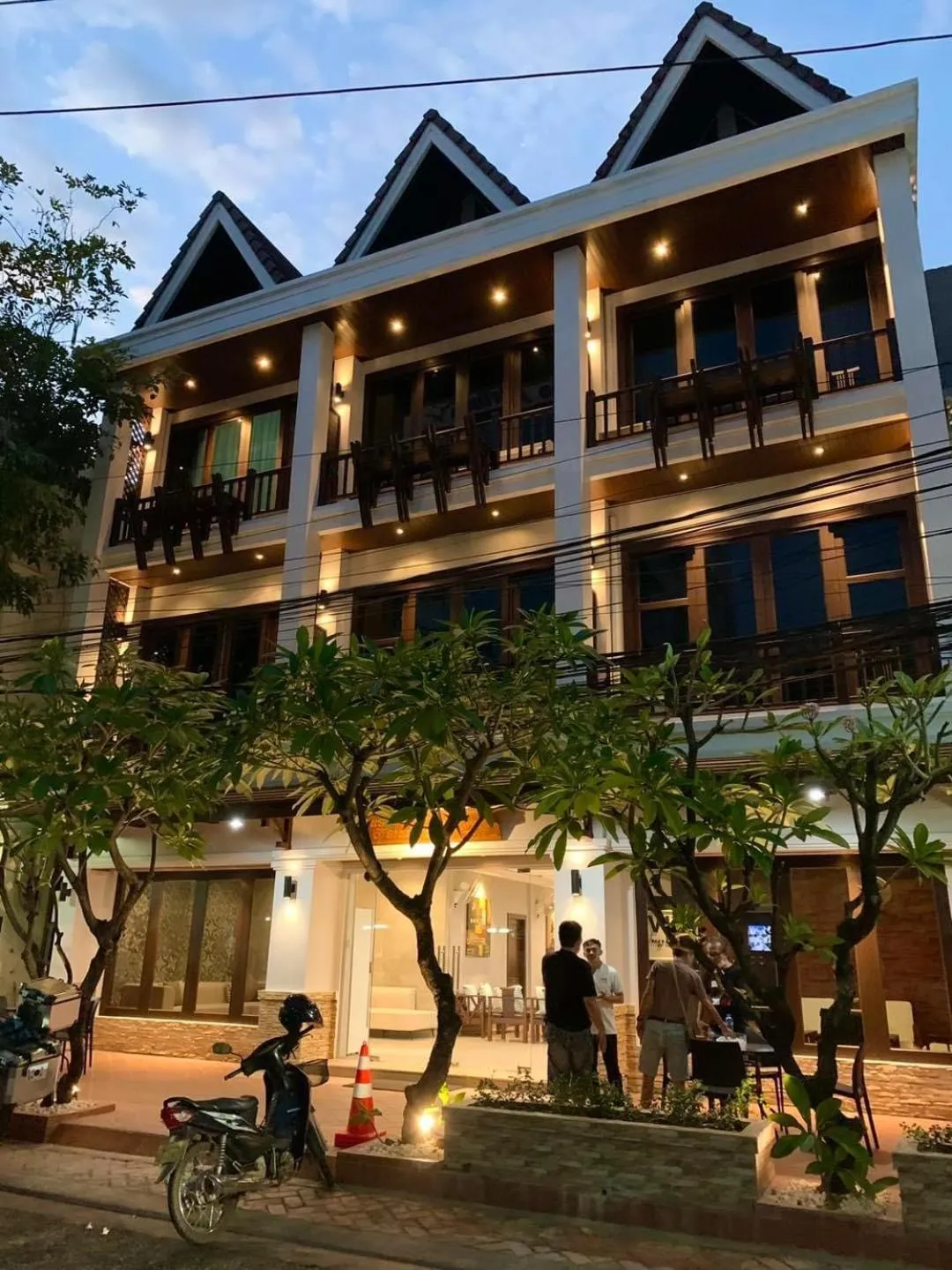 Property building in Vongkhamsene Boutique Hotel