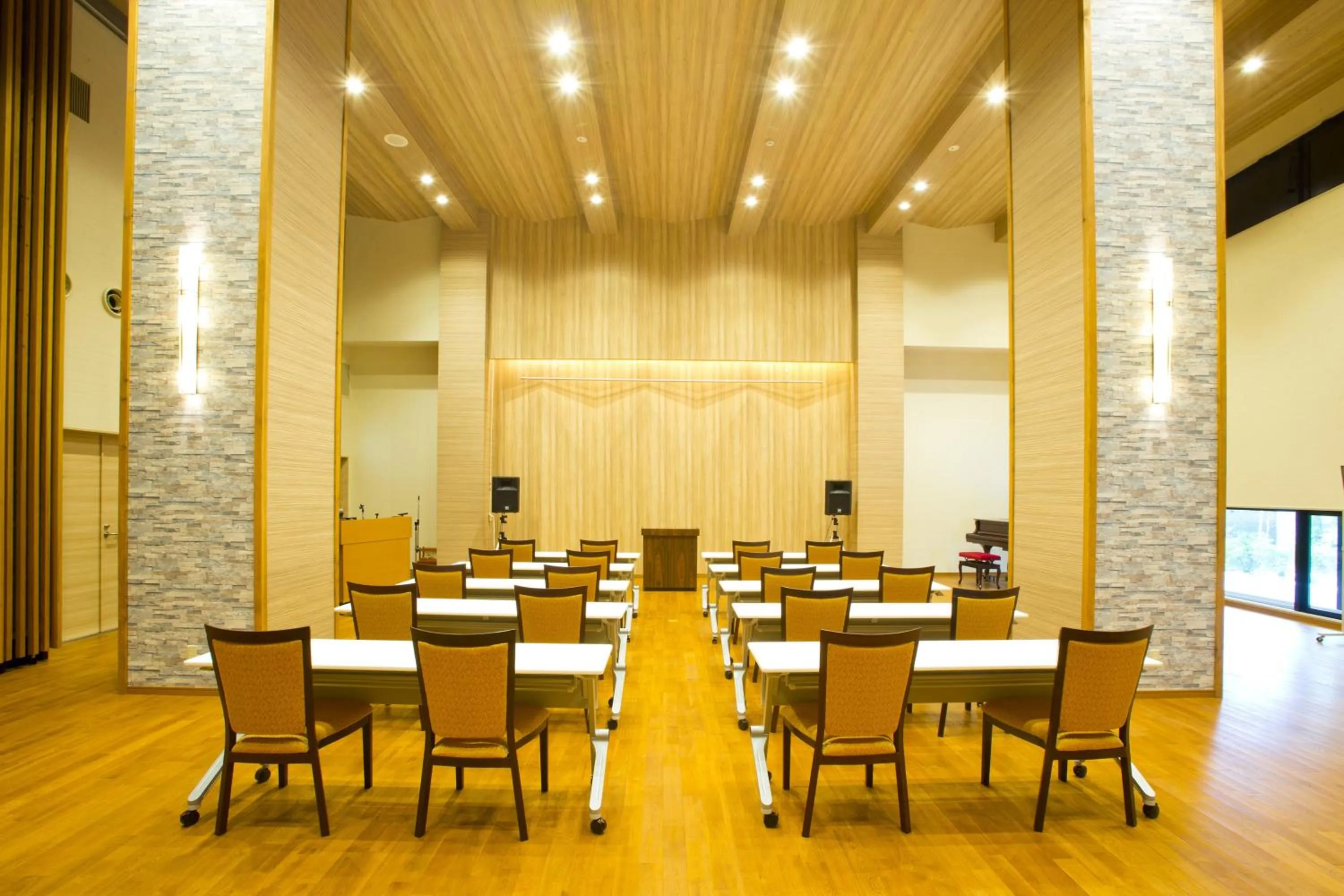 Area and facilities in Fukuchiyama Sun Hotel