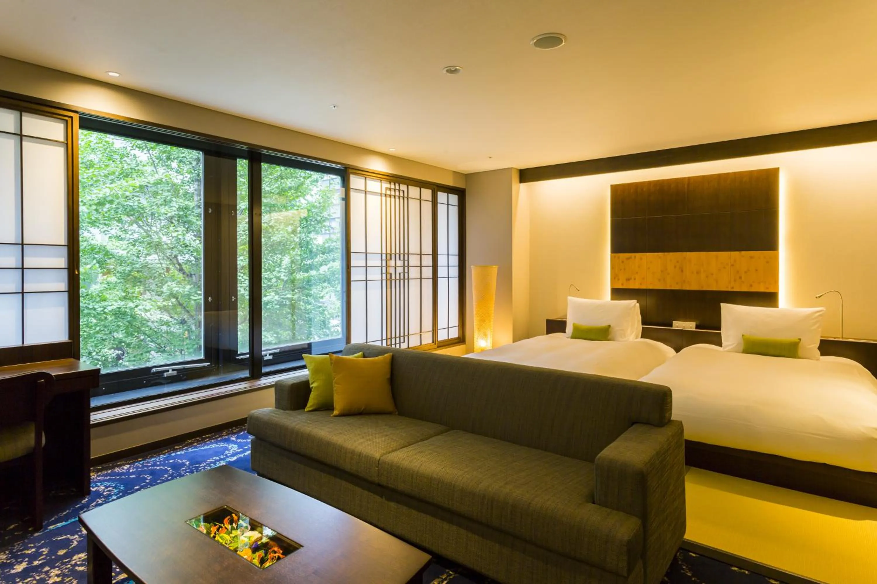 Day, Bed in Hotel Ryumeikan Ochanomizu Honten