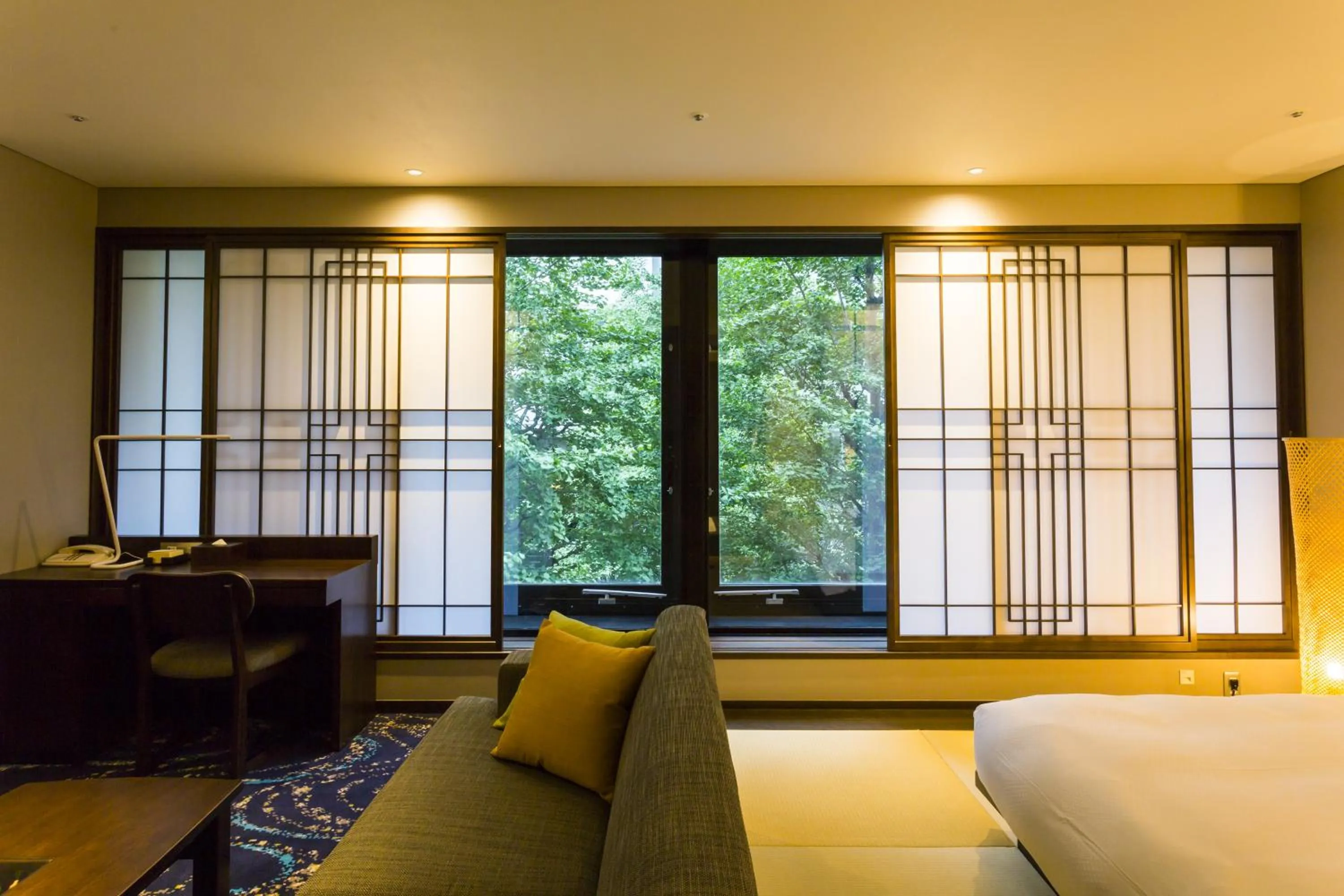 Bed in Hotel Ryumeikan Ochanomizu Honten