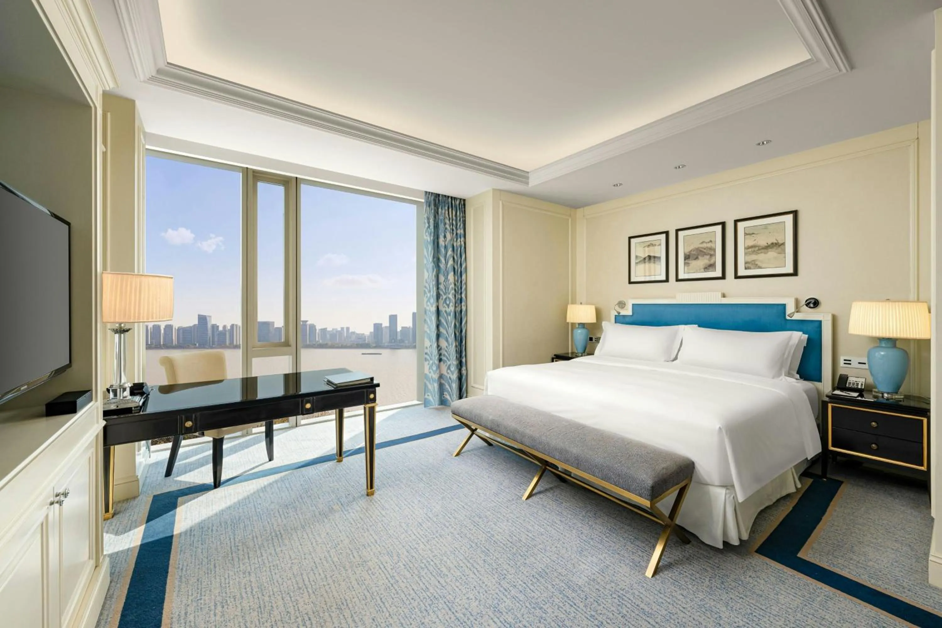 Bedroom, Bed in The Azure Qiantang, a Luxury Collection Hotel, Hangzhou