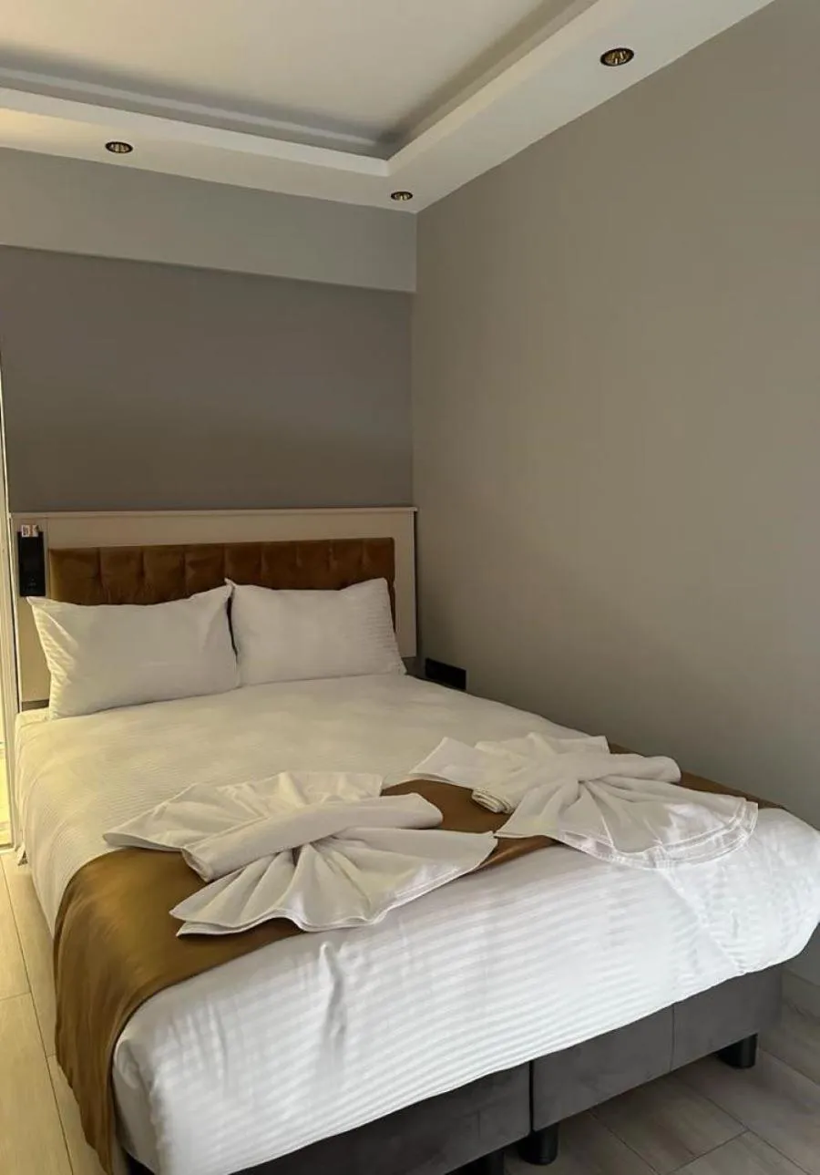 Bed in Sareban Istanbul