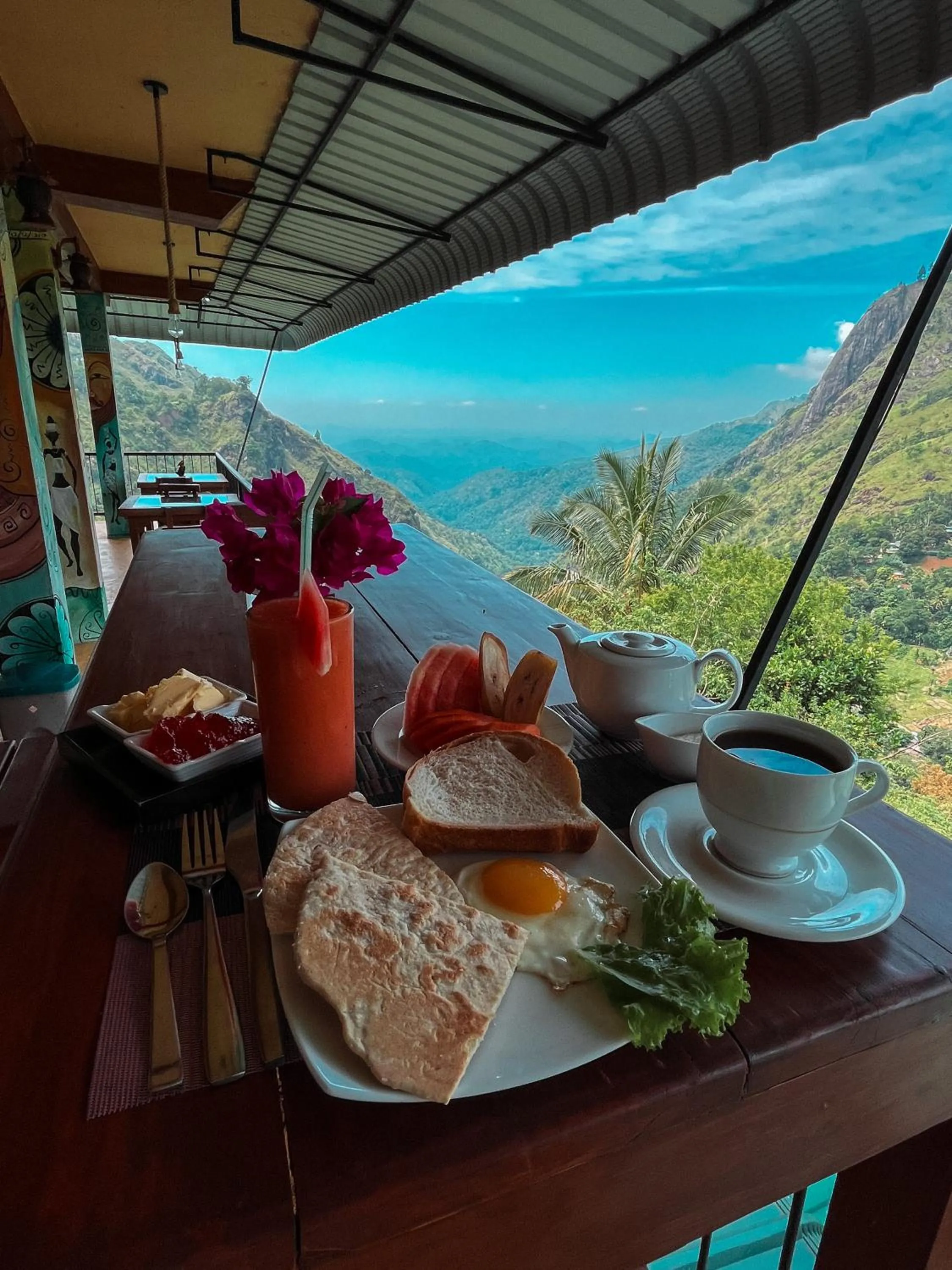 Breakfast in Green Hill