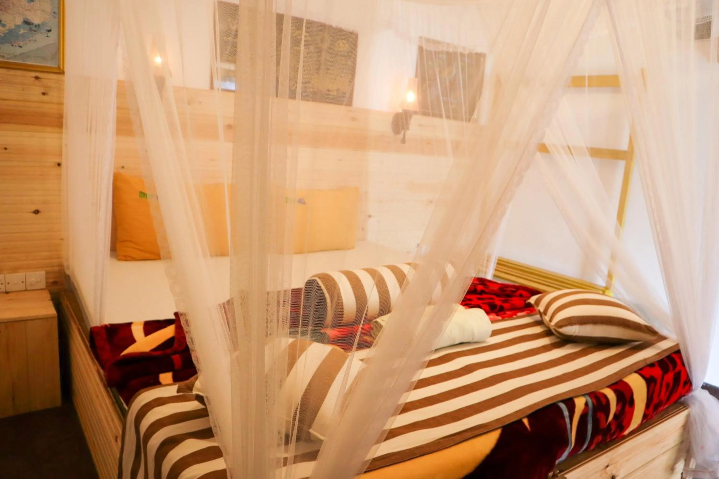 Bedroom, Bed in Green Hill