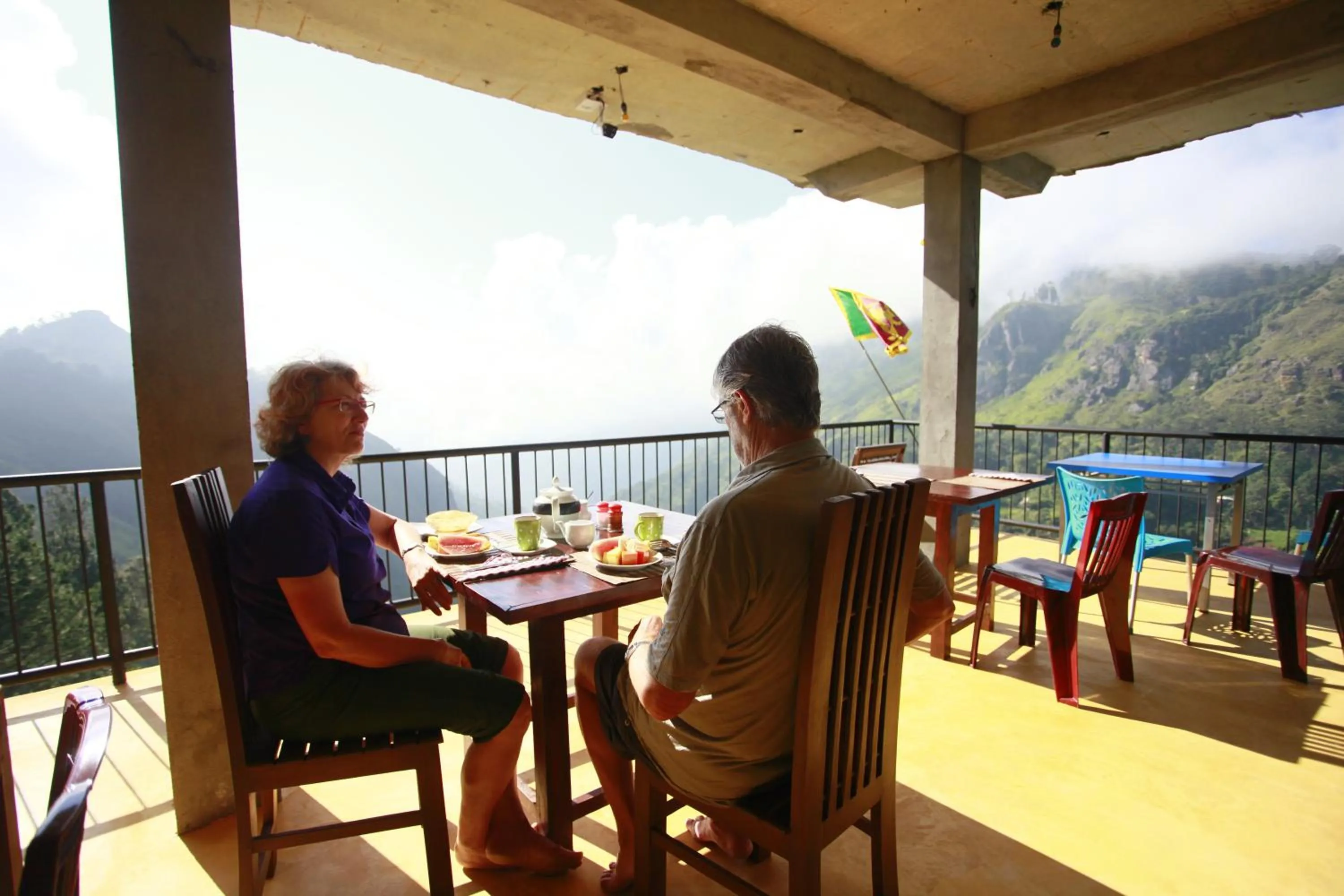 Restaurant/places to eat in Green Hill