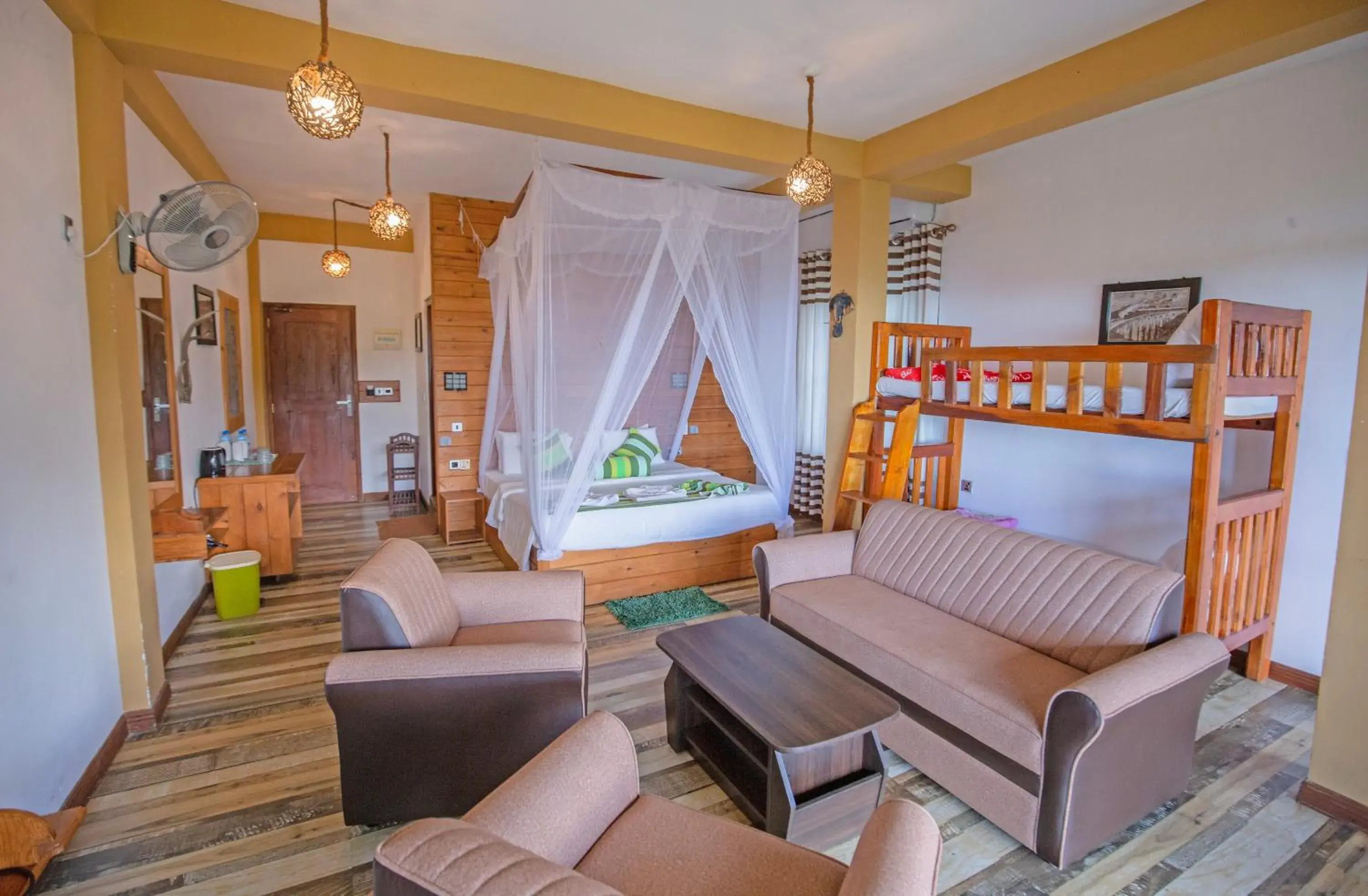 Deluxe King Room in Green Hill Deluxe King Room in Green Hill