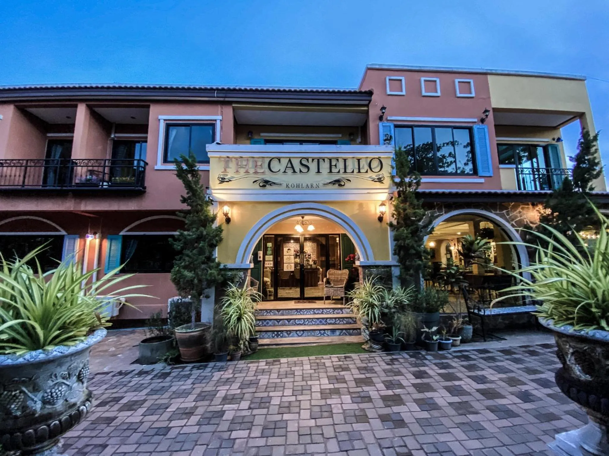 Facade/entrance in The Castello Resort