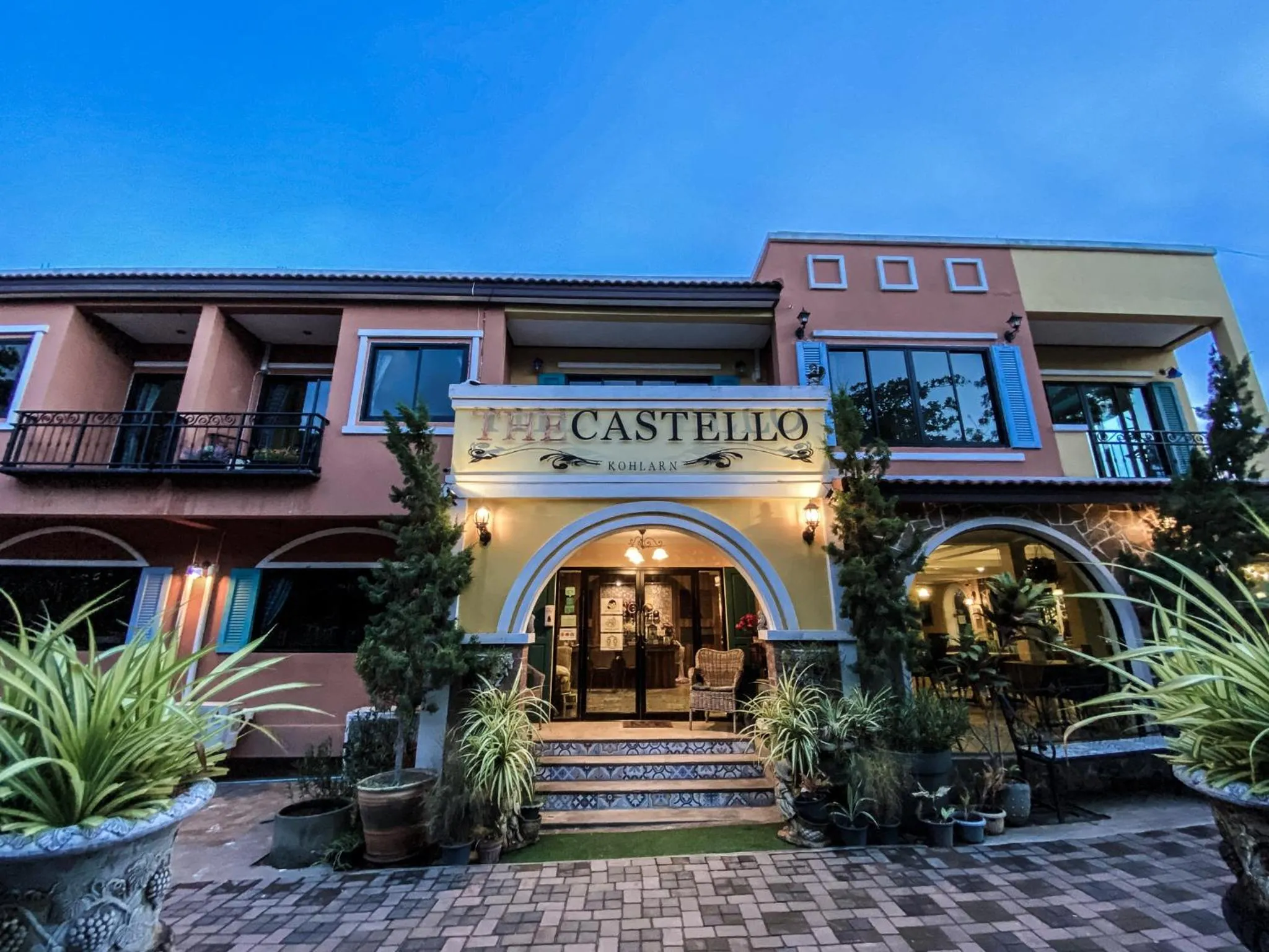 Facade/entrance in The Castello Resort