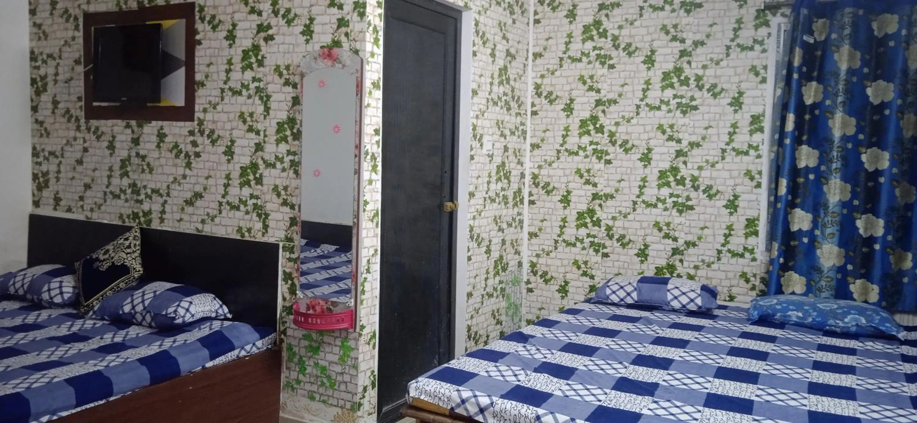 Bed in Sea Bird Resort Resturant