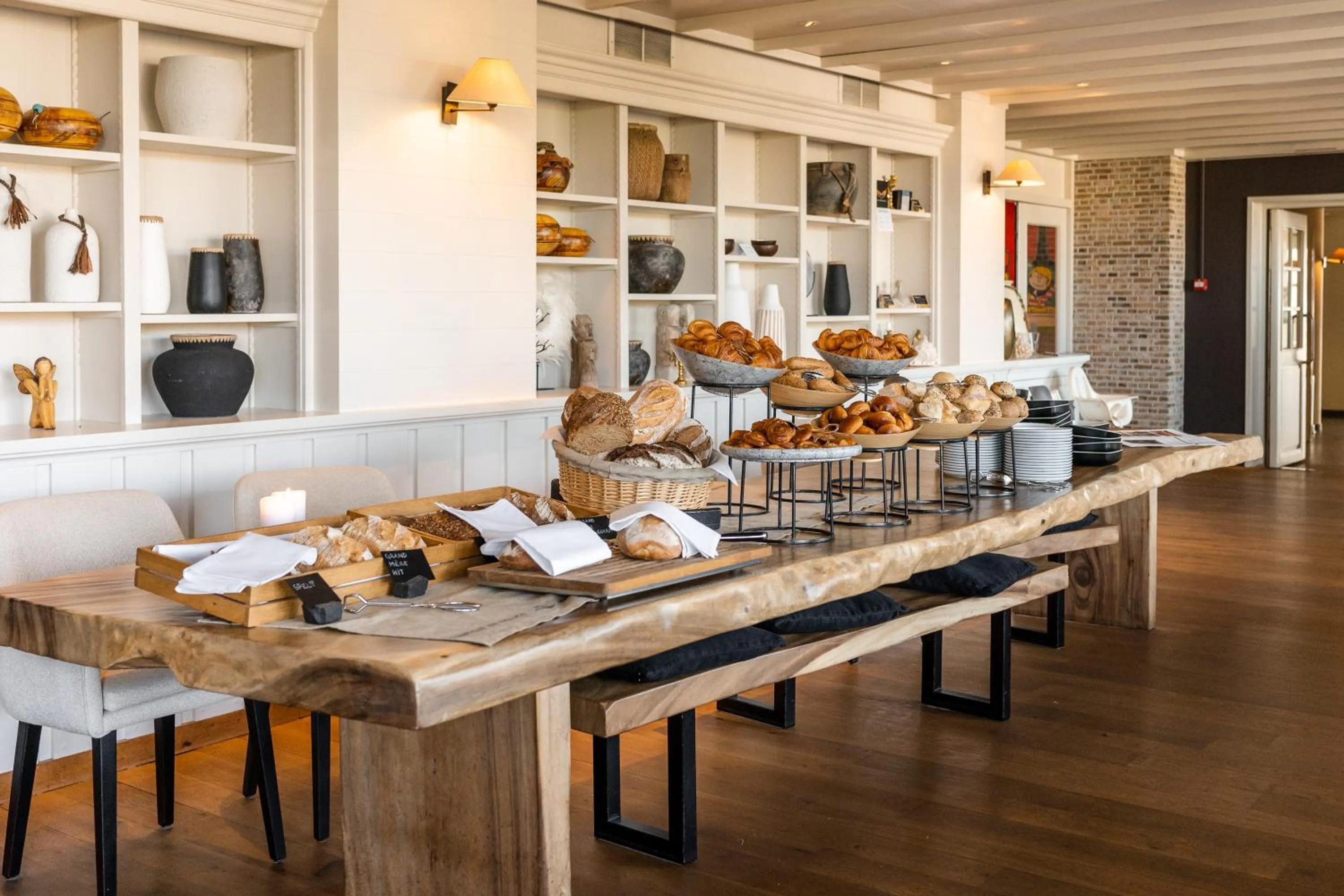 Breakfast in Noordzee, Hotel & Spa