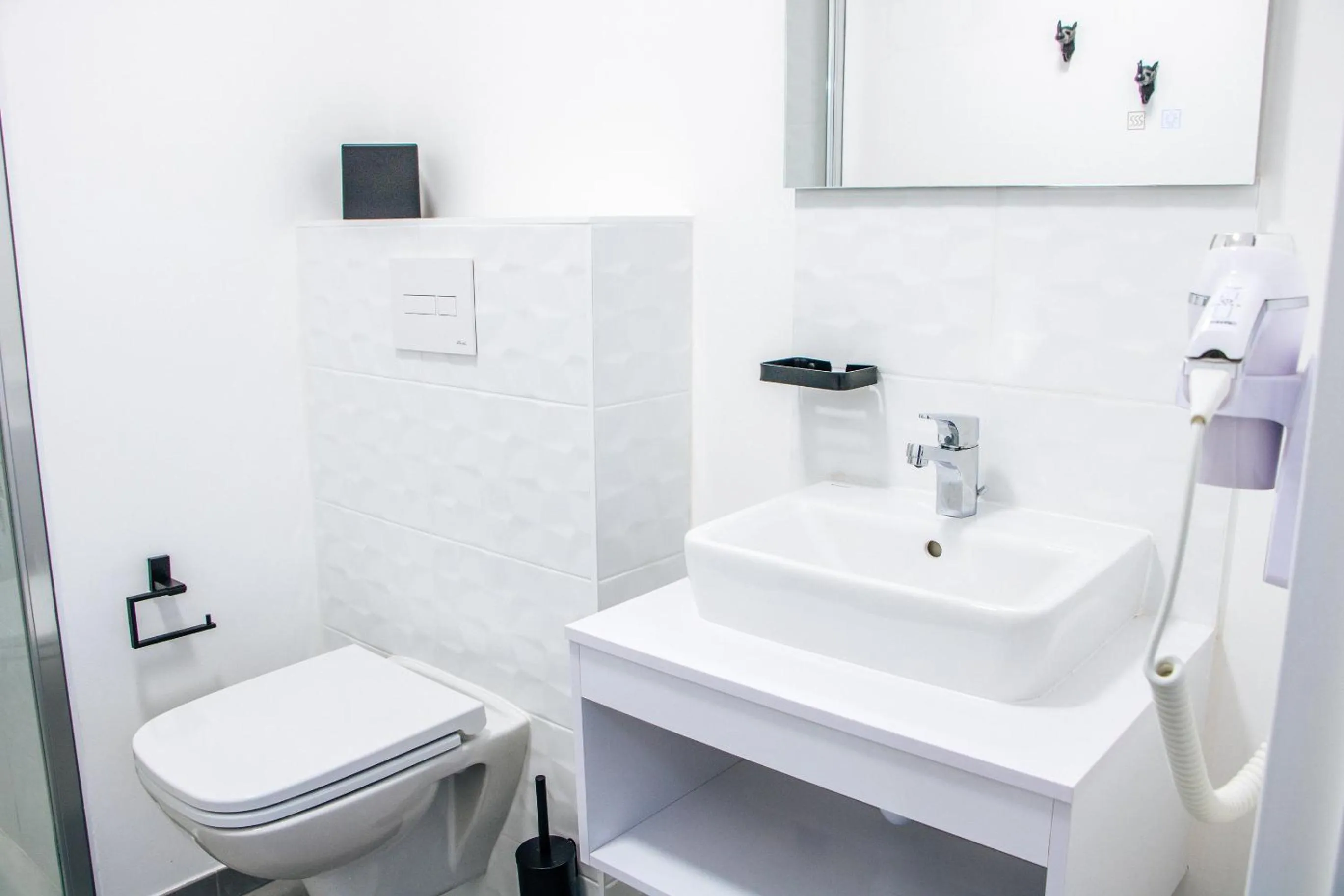 Toilet in The Originals Residence, Le Wax, Lille Est