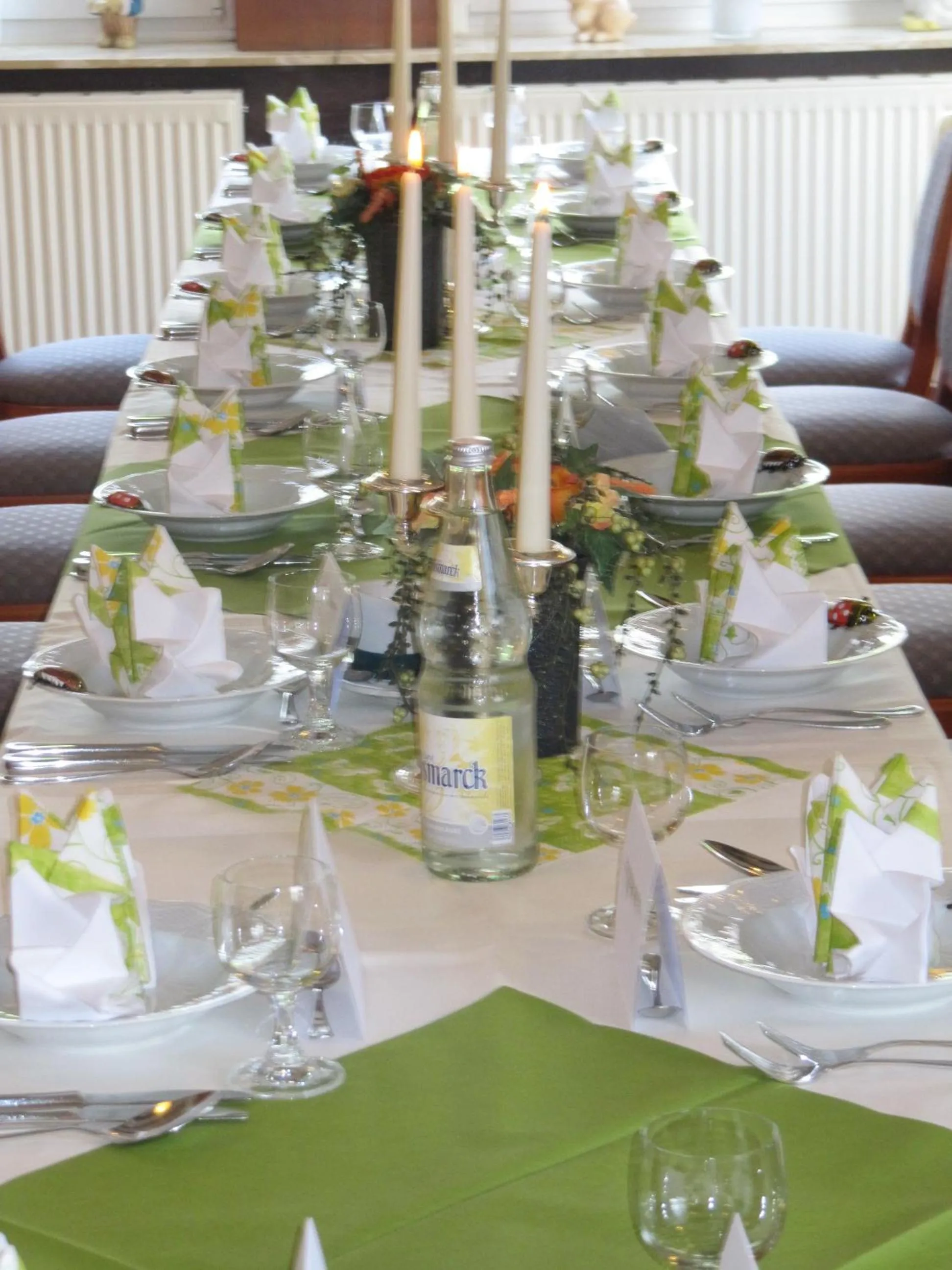 Restaurant/places to eat in Hotel Deutsches Haus Francop