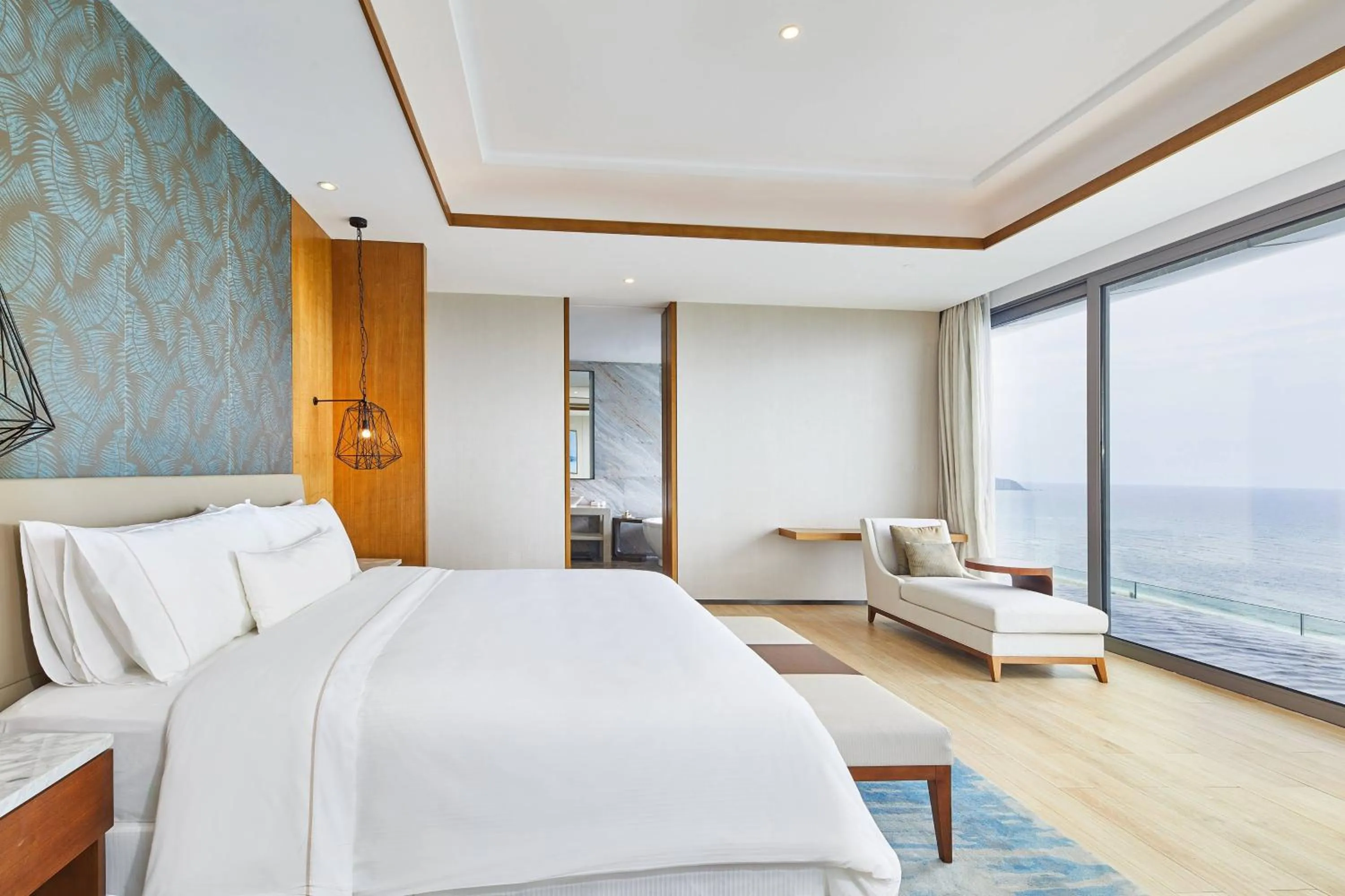 Bedroom, Bed in The Westin Blue Bay Resort & Spa