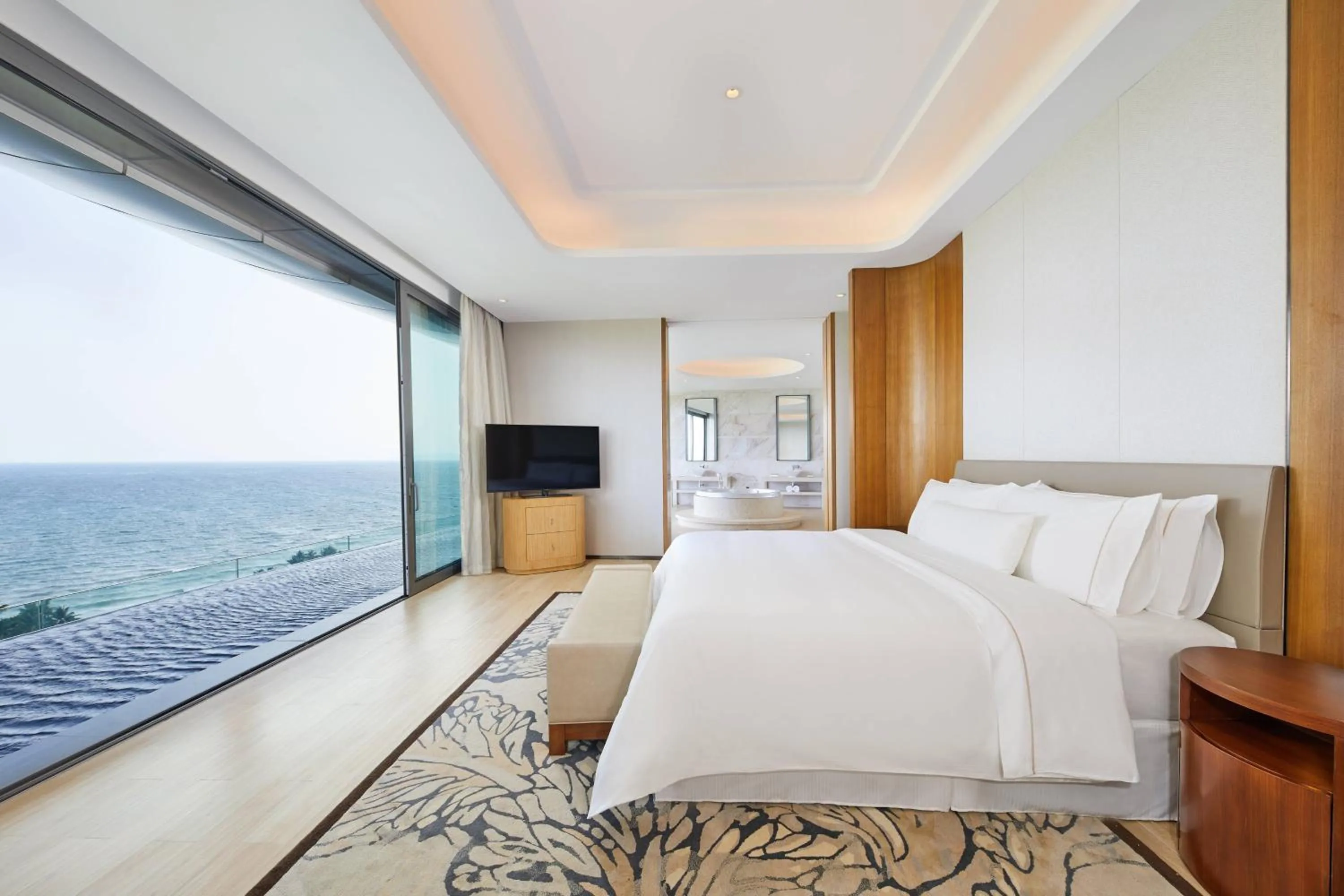 Bedroom, Bed in The Westin Blue Bay Resort & Spa