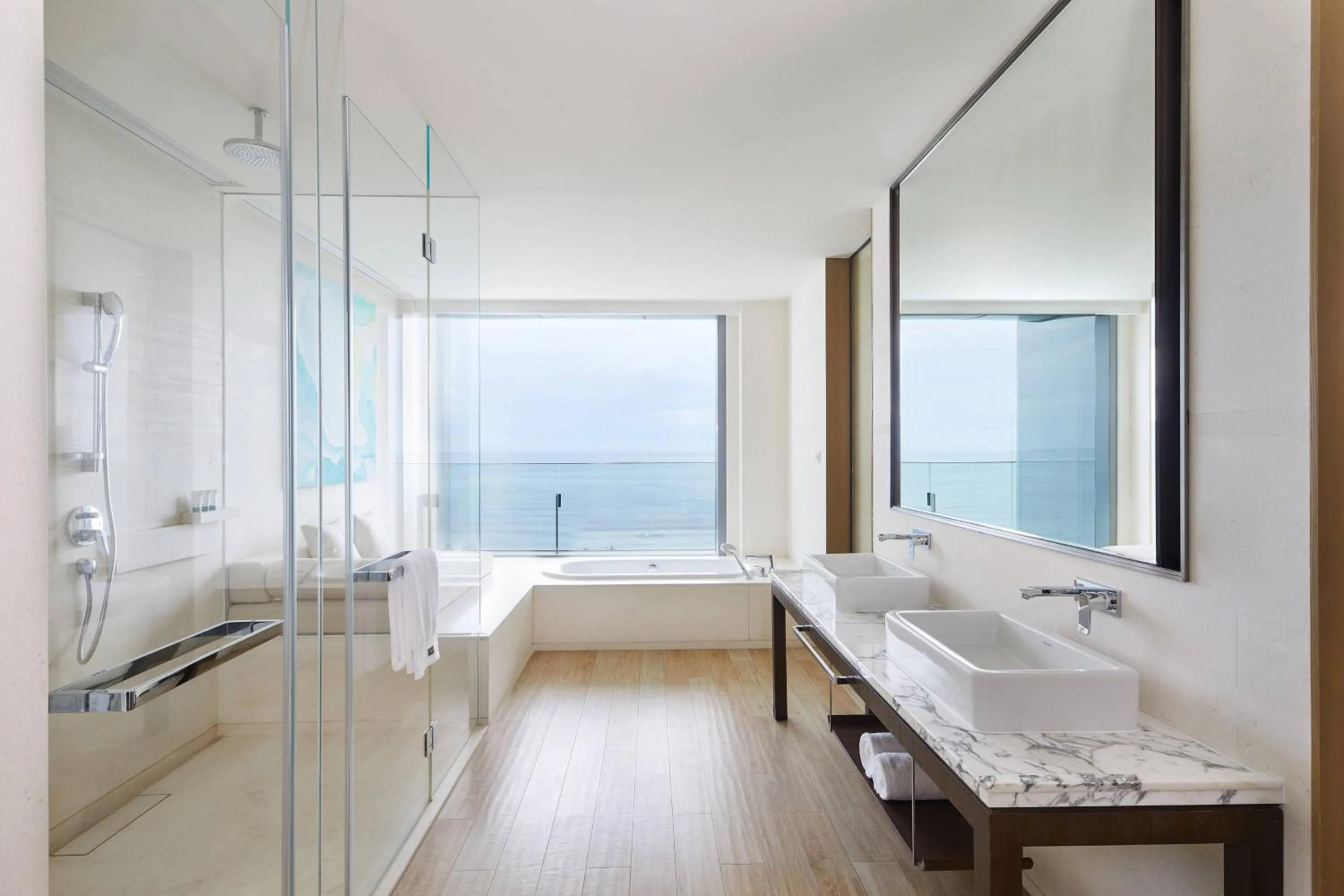 Bathroom, Bed in The Westin Blue Bay Resort & Spa
