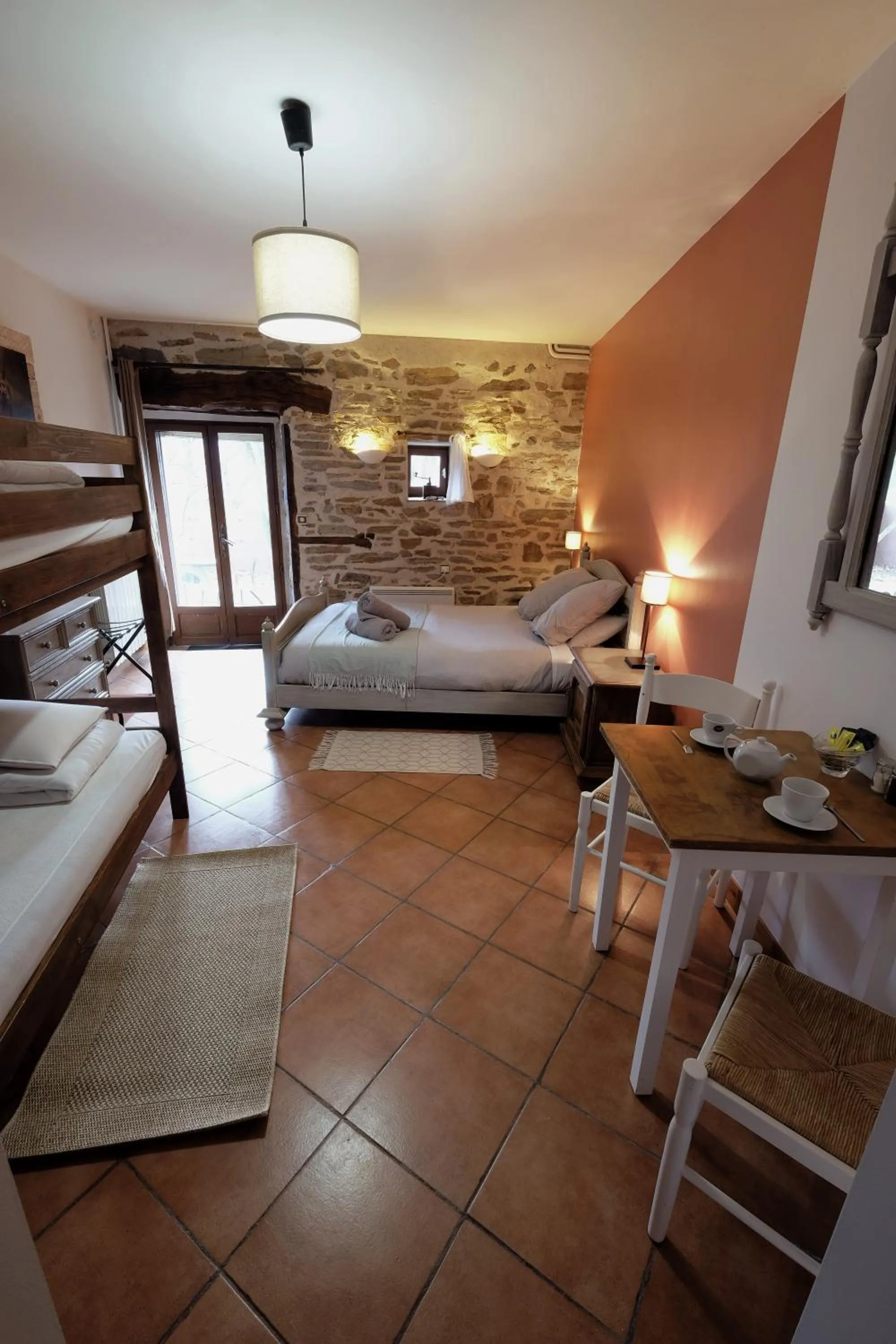 Photo of the whole room, Bed in la Ferme de Vazerat
