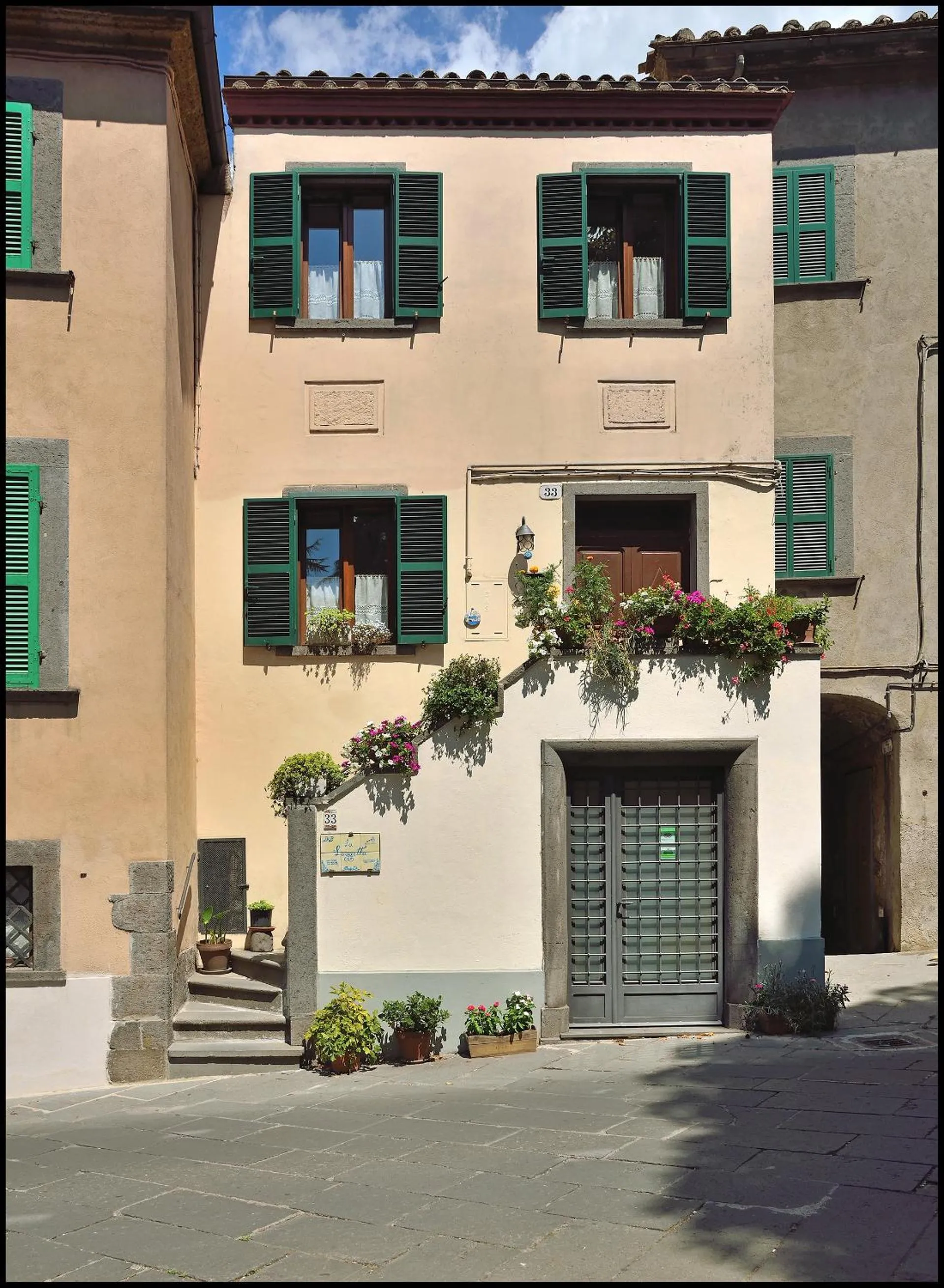 Facade/entrance in La Loggetta
