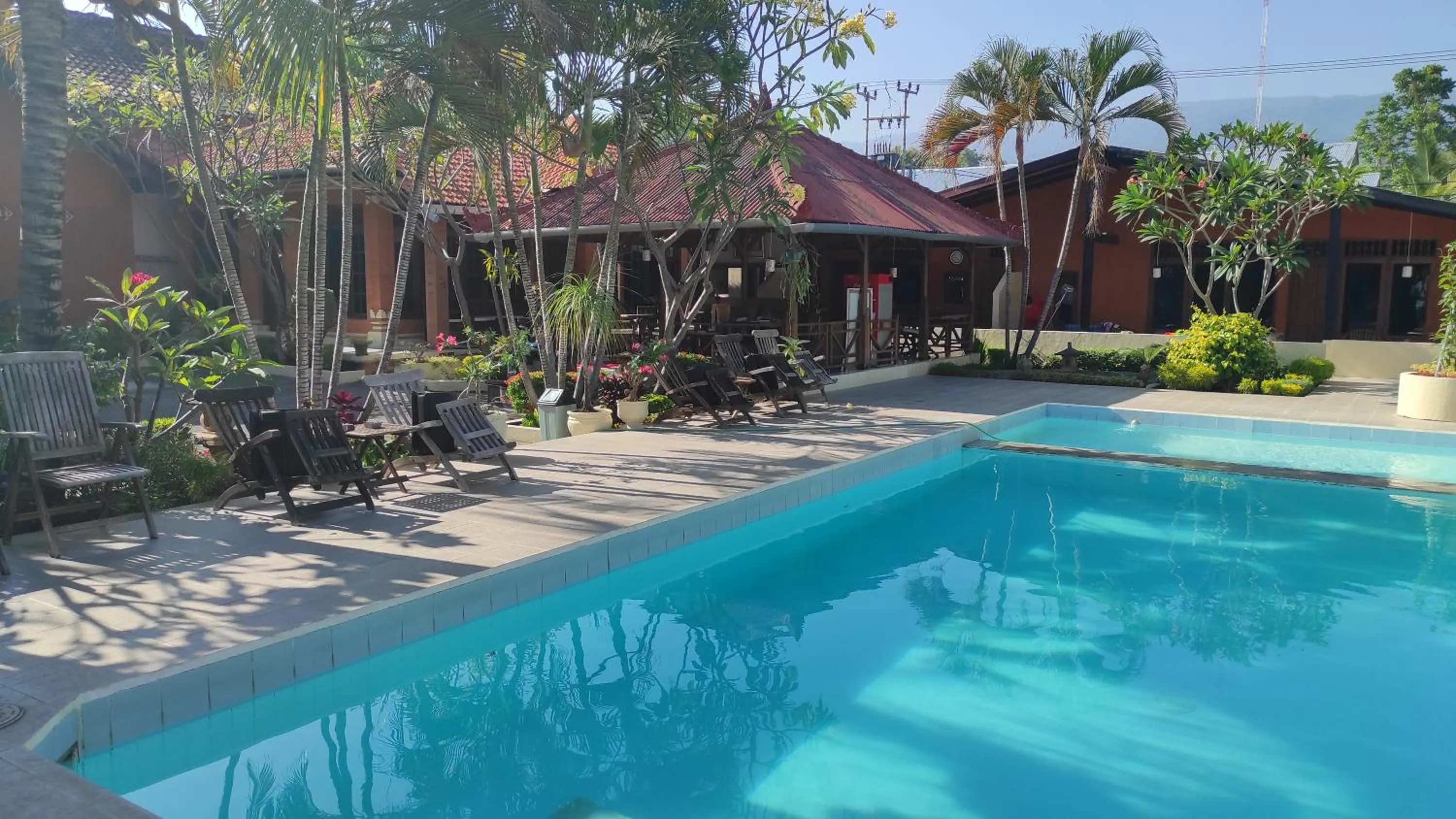 Pool view in Keyani Bungalows Lovina