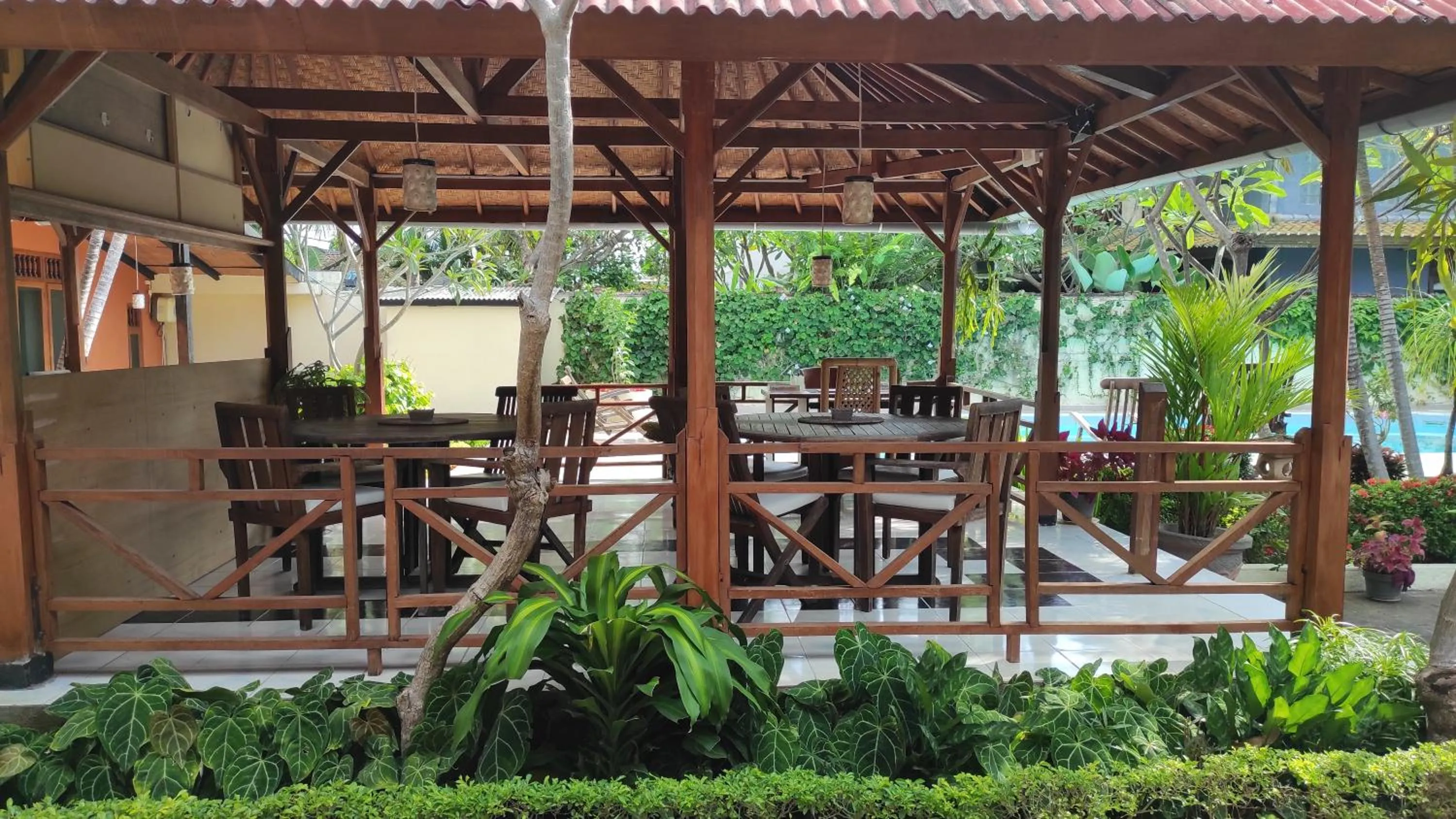 Restaurant/places to eat in Keyani Bungalows Lovina