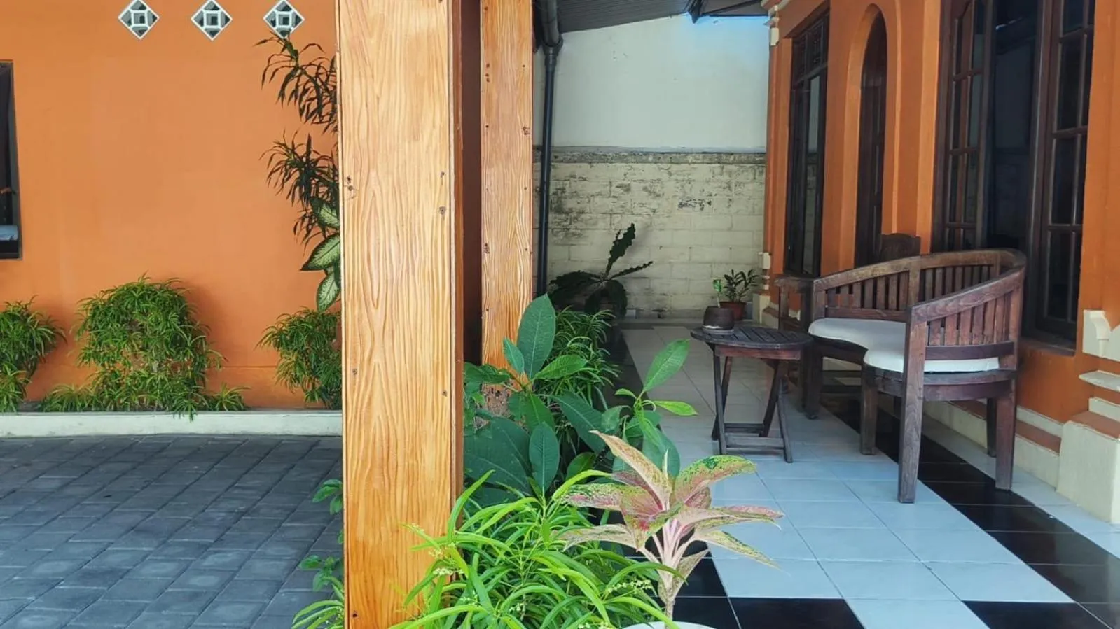 Patio in Keyani Bungalows Lovina