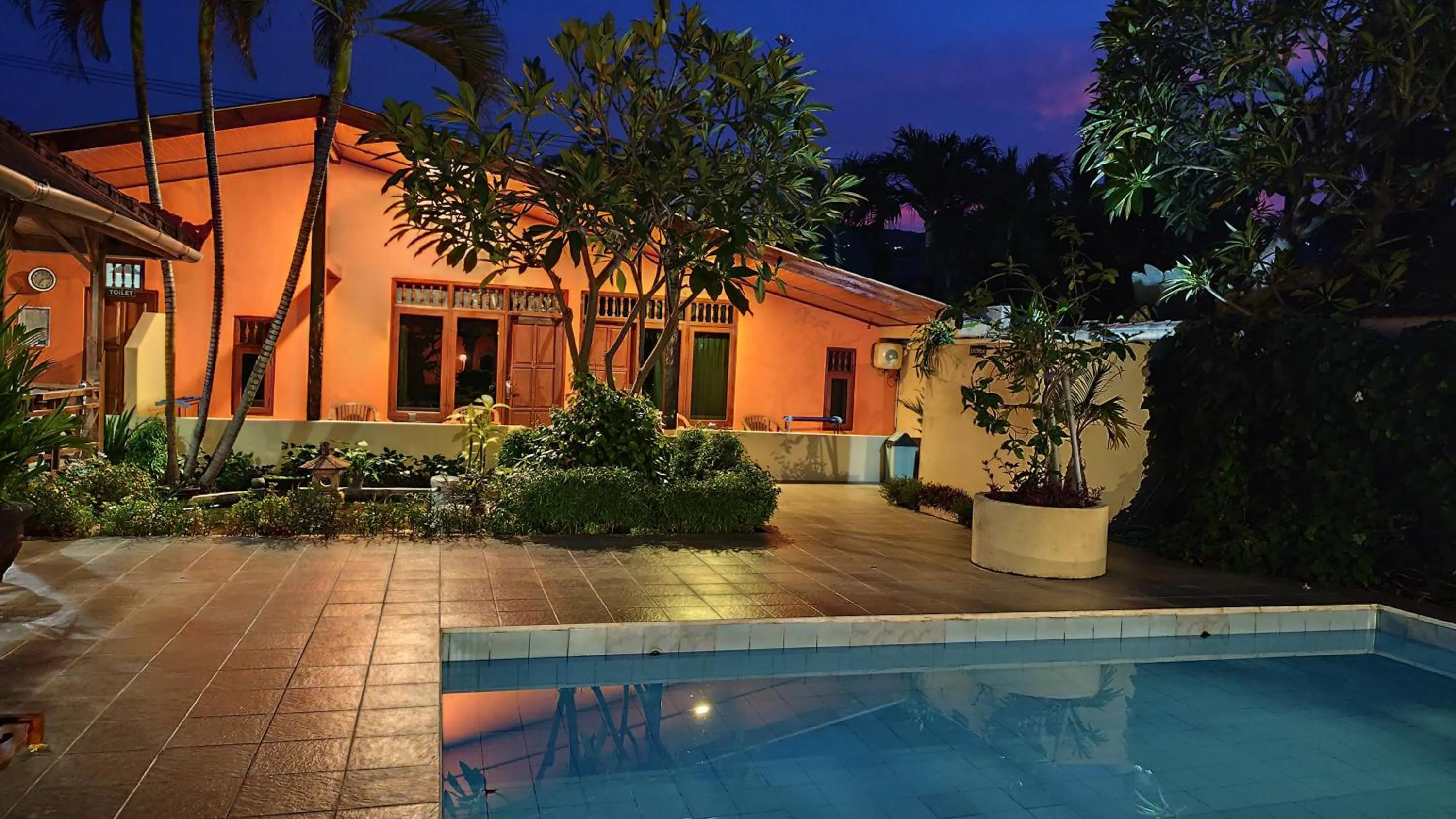 Patio in Keyani Bungalows Lovina