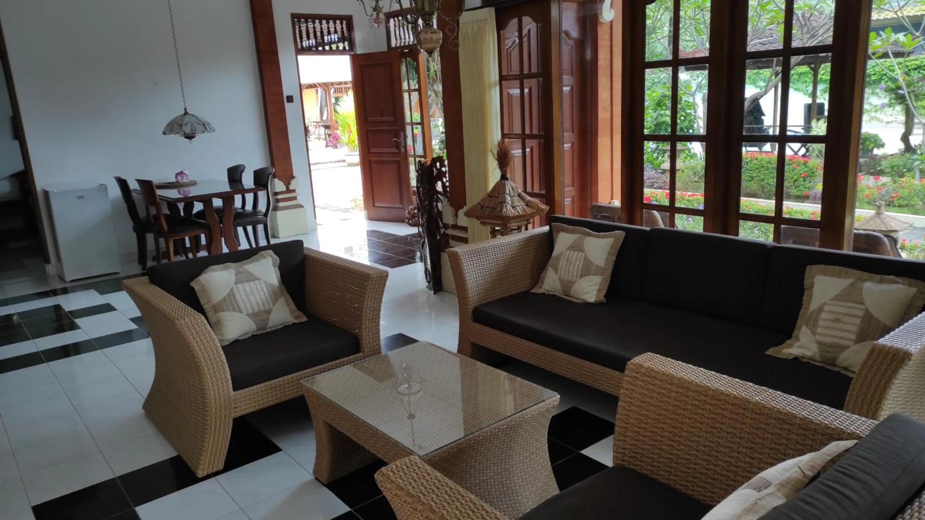 Living room in Keyani Bungalows Lovina