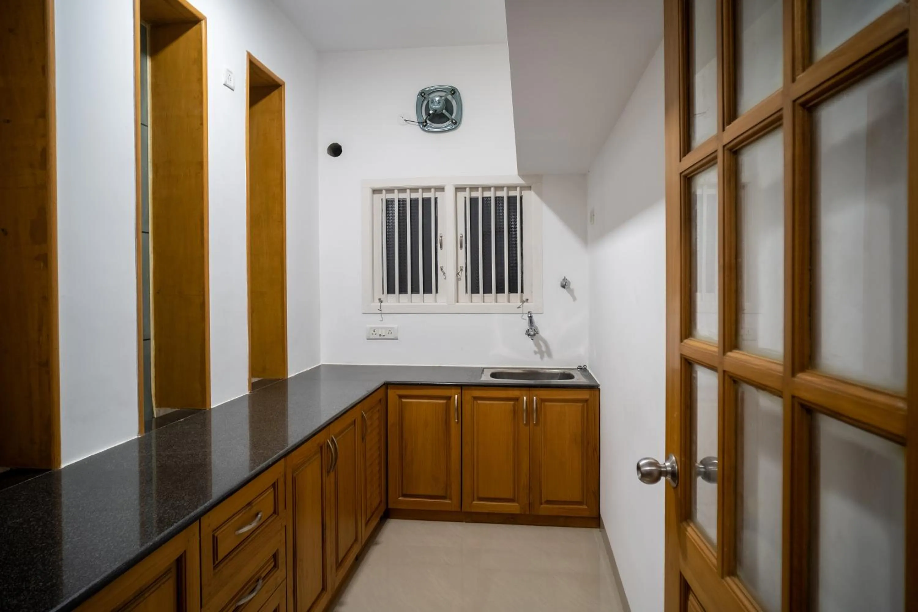 Kitchen or kitchenette in La Woods Village Resort