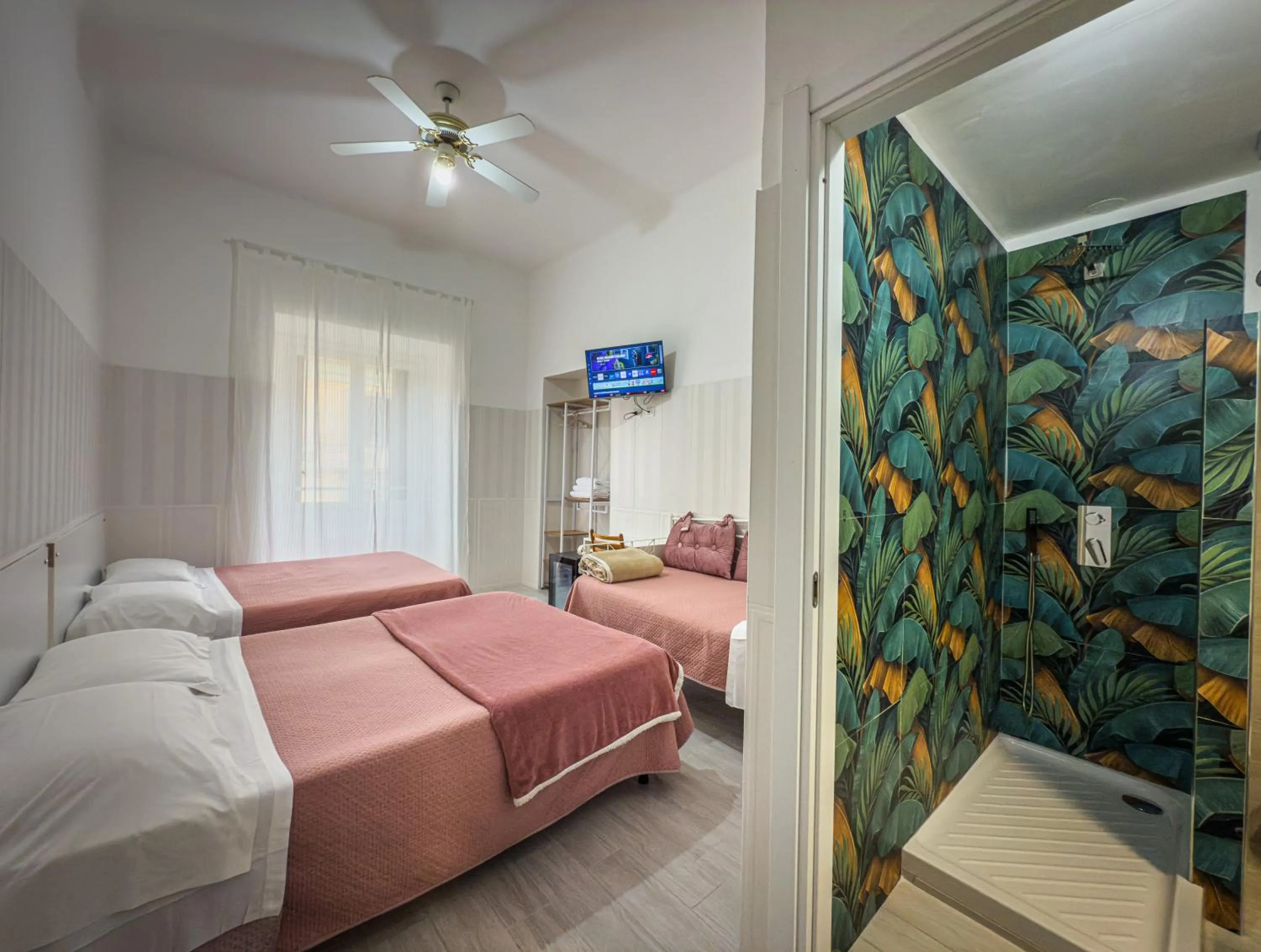 Bed in Hotel Giada Roma