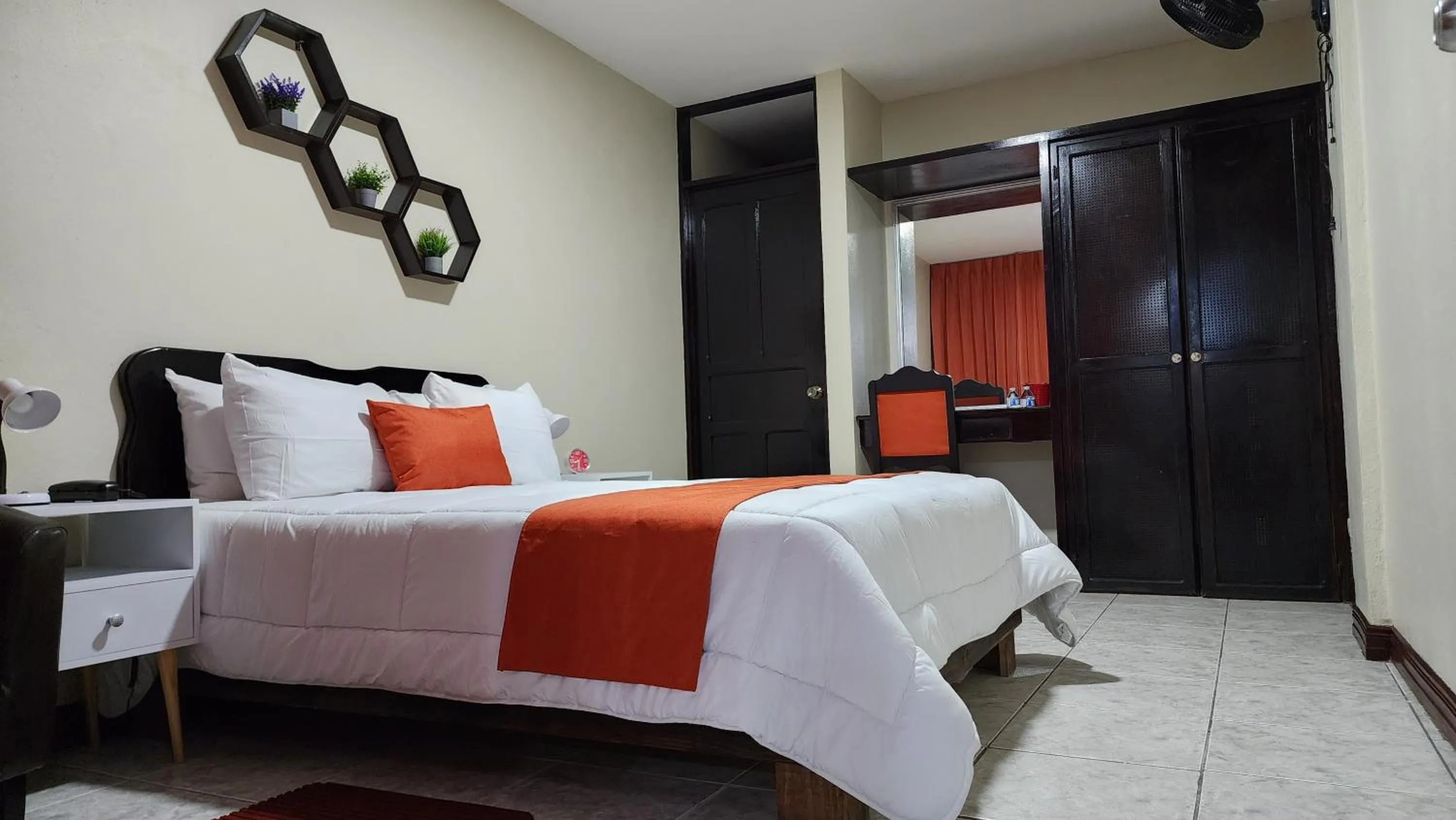 Bed in Hotel América Heredia
