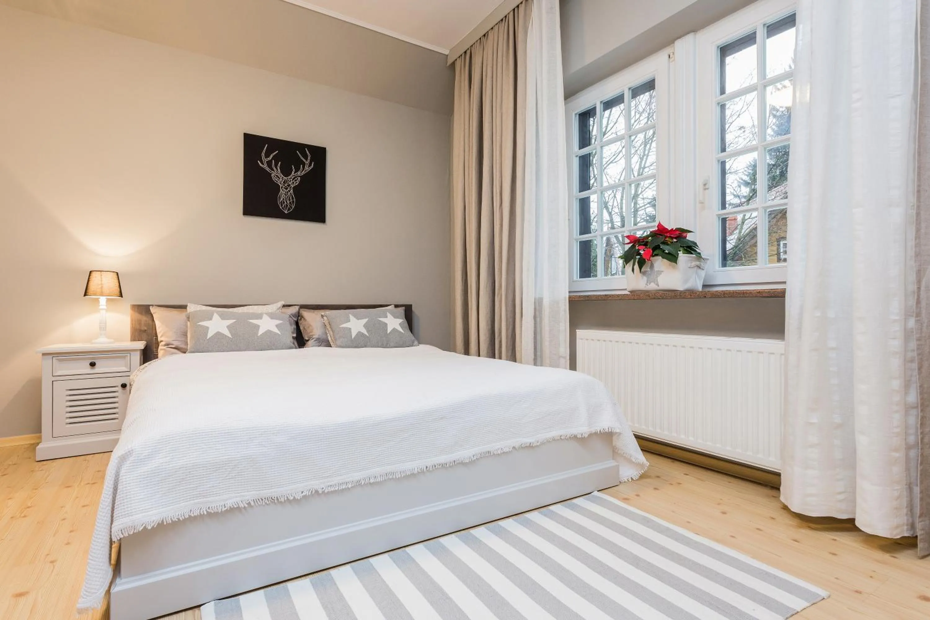 Bedroom, Bed in Mon Plaisir