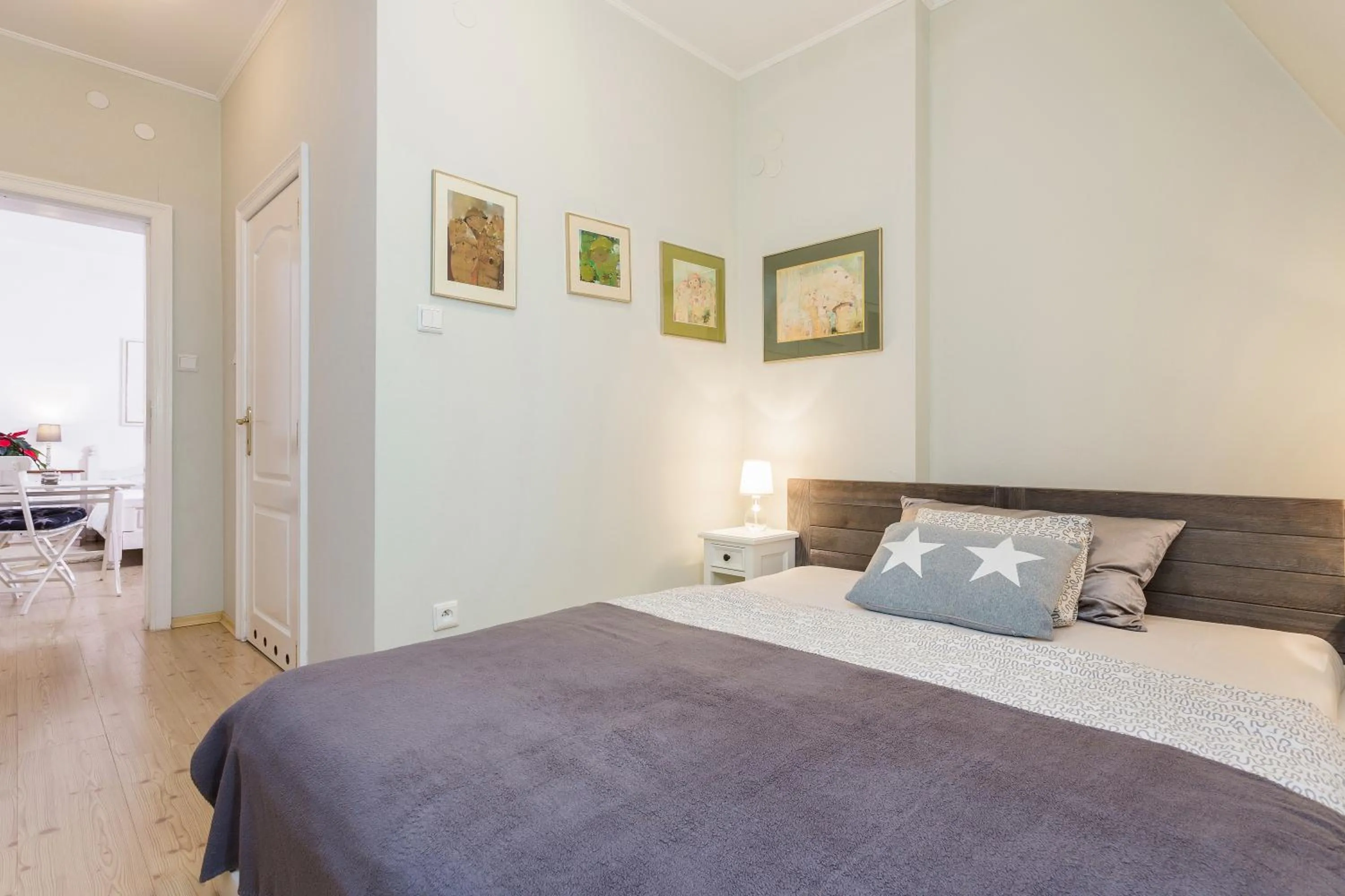 Bedroom, Bed in Mon Plaisir