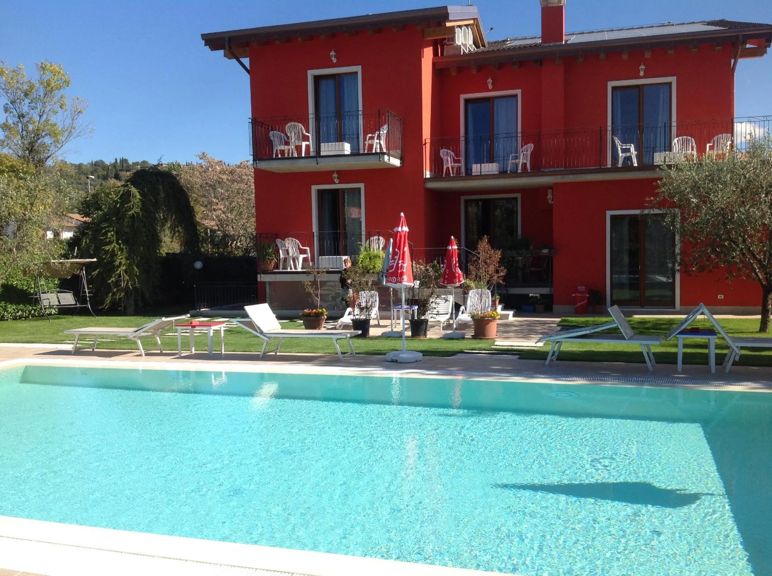 Swimming pool in G&G Bed&Breakfast and apartments